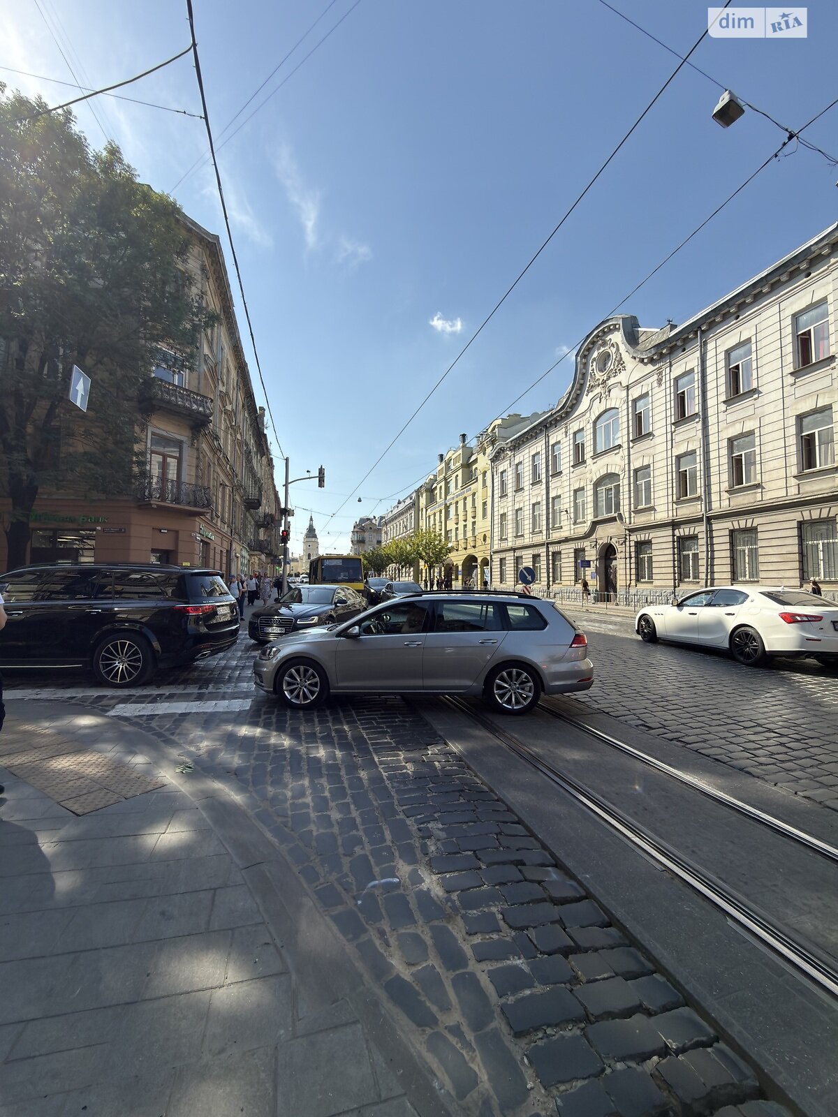 однокімнатна квартира з ремонтом в Львові, район Центр, на вул. Шопена в довготривалу оренду помісячно фото 1