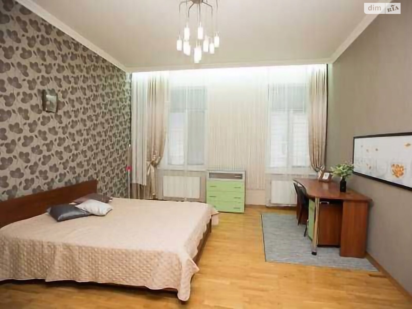 однокімнатна квартира в Львові, район Центр, на вул. Шпитальна в довготривалу оренду помісячно фото 1 однокімнатна квартира в Львові, район Центр, на вул. Шпитальна в довготривалу оренду помісячно фото 1