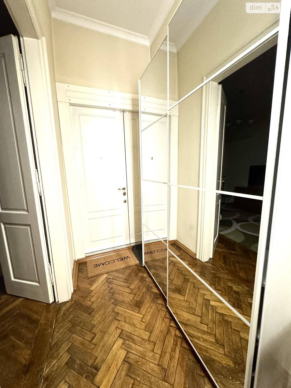 двокімнатна квартира в Львові, район Центр, на вул. Стецька Ярослава 7 в довготривалу оренду помісячно фото 1 двокімнатна квартира в Львові, район Центр, на вул. Стецька Ярослава 7 в довготривалу оренду помісячно фото 1