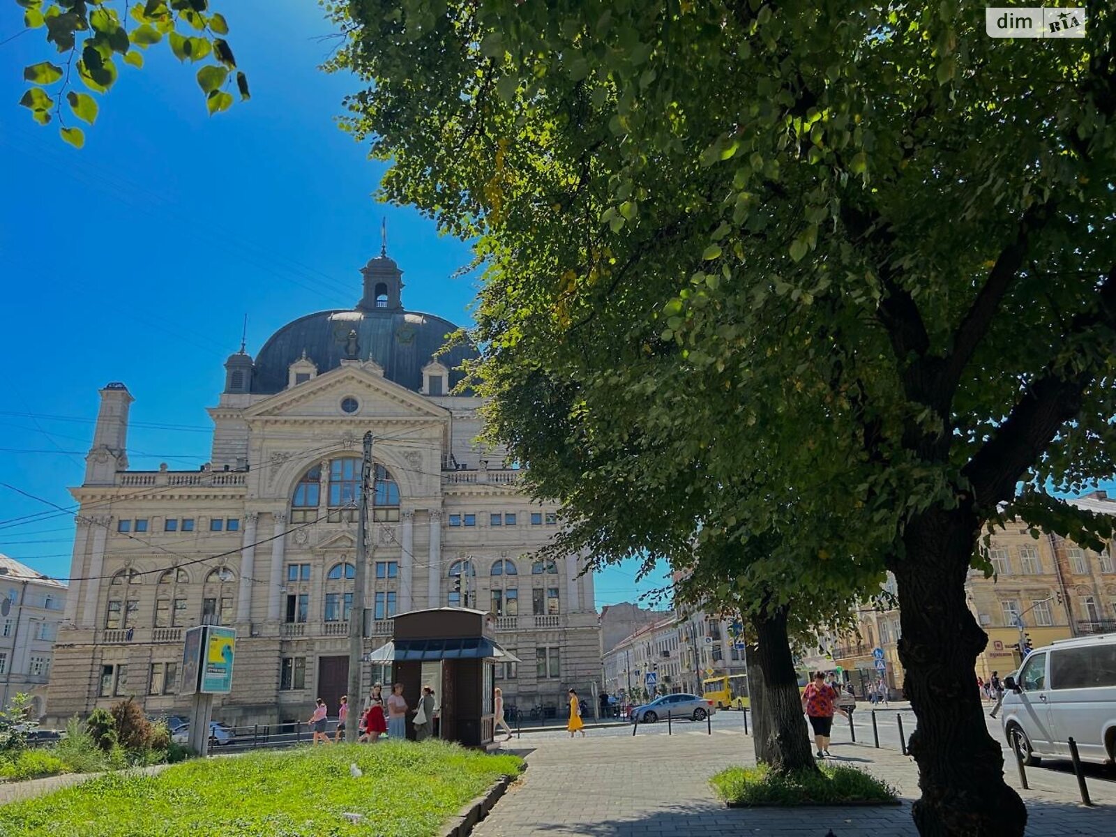 однокімнатна квартира в Львові, район Галицький, на пл. Святого Теодора в довготривалу оренду помісячно фото 1