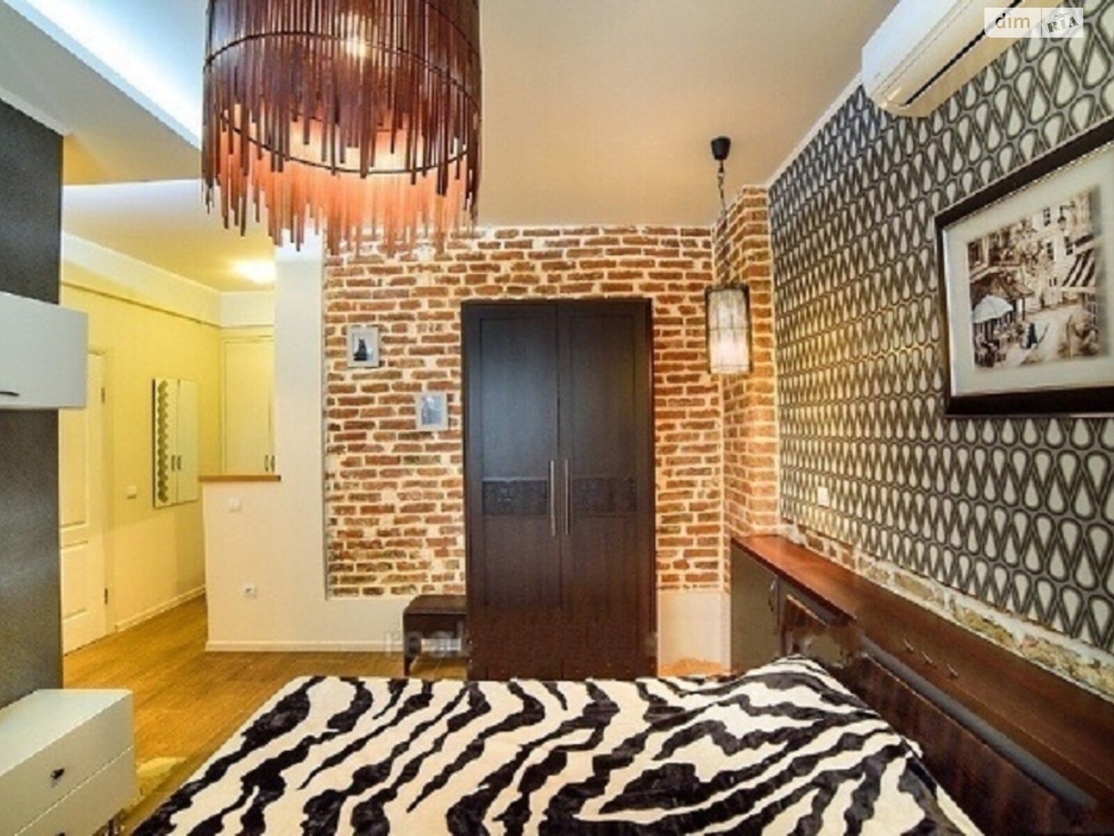 однокомнатная квартира в Львове, район Центр, на ул. Ужгородская в аренду на долгий срок помесячно фото 1 однокомнатная квартира в Львове, район Центр, на ул. Ужгородская в аренду на долгий срок помесячно фото 1