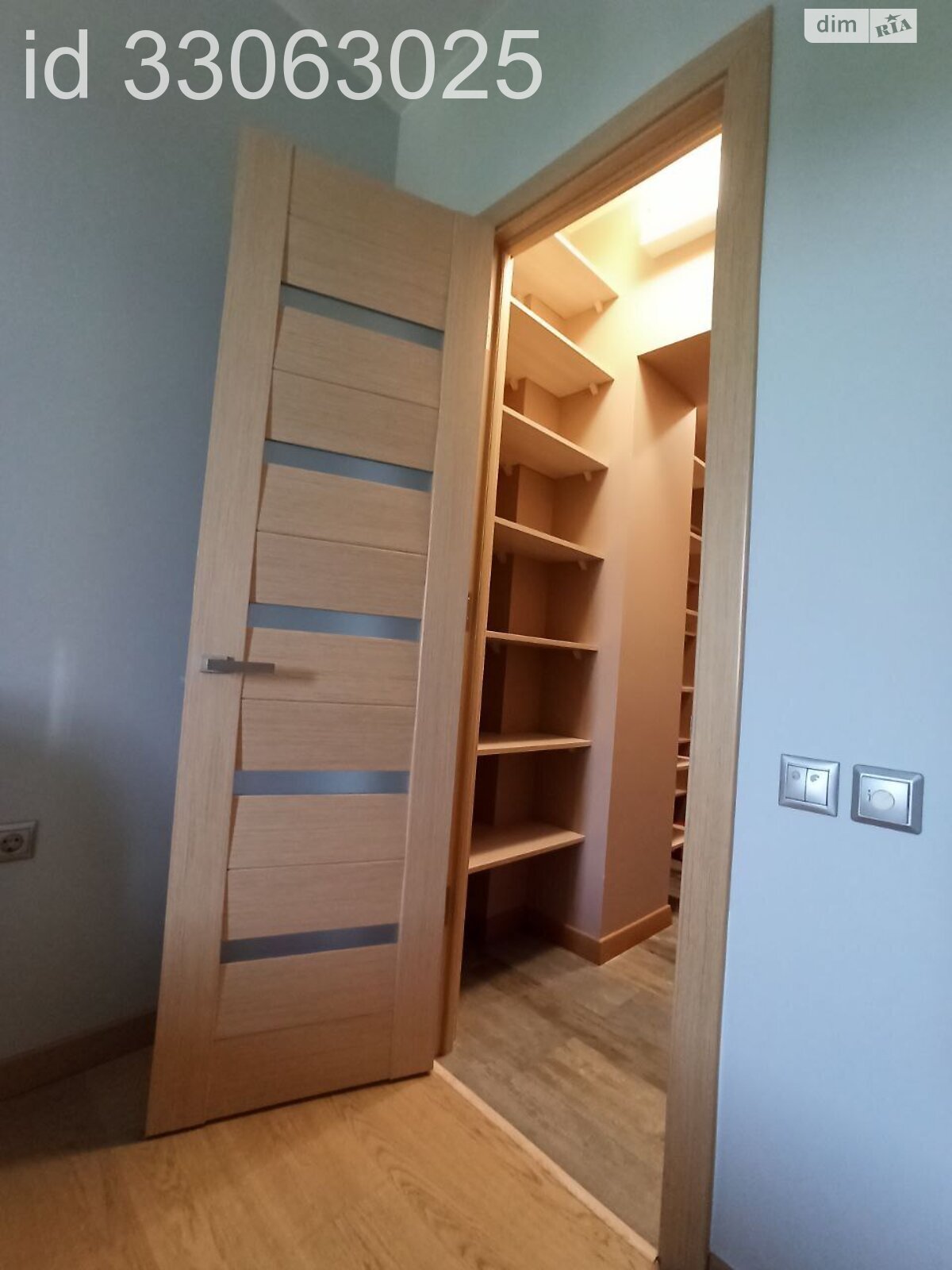 двухкомнатная квартира в Львове, район Вулька, на ул. Героев Майдана 28А в аренду на долгий срок помесячно фото 1 двухкомнатная квартира в Львове, район Вулька, на ул. Героев Майдана 28А в аренду на долгий срок помесячно фото 1