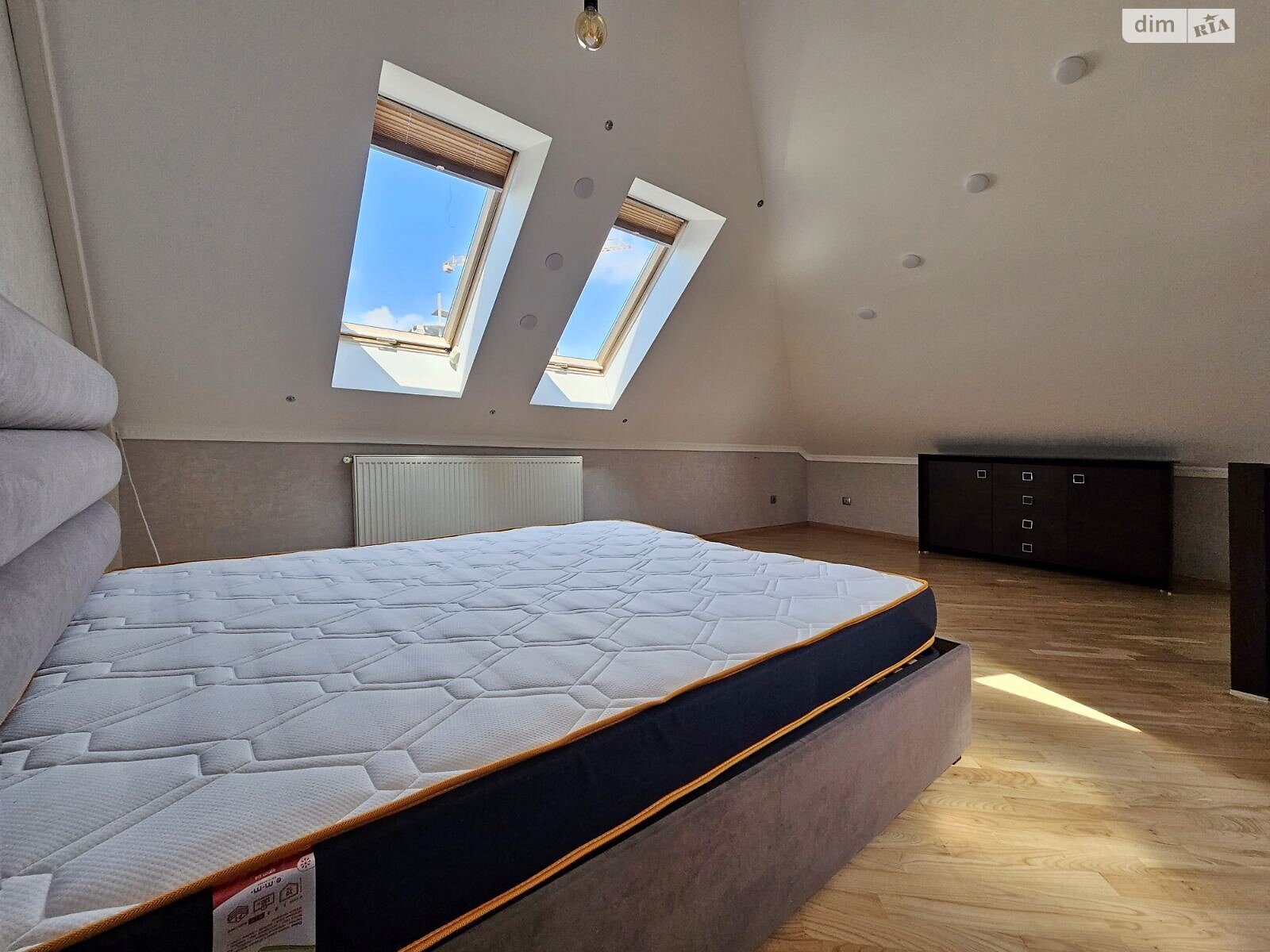 четырехкомнатная квартира в Львове, район Вулька, на ул. Остроградских в аренду на долгий срок помесячно фото 1