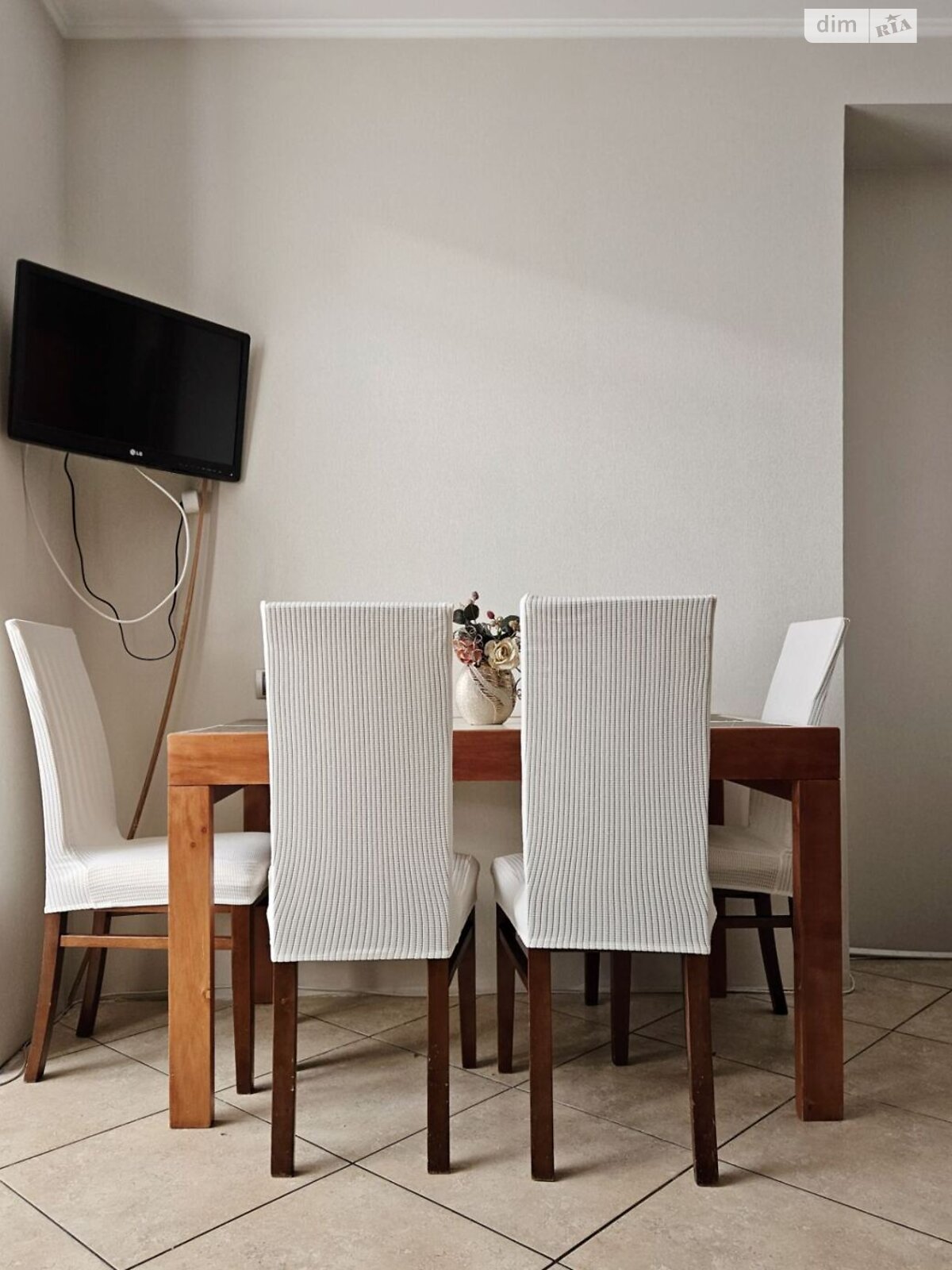 четырехкомнатная квартира в Львове, район Вулька, на ул. Остроградских в аренду на долгий срок помесячно фото 1