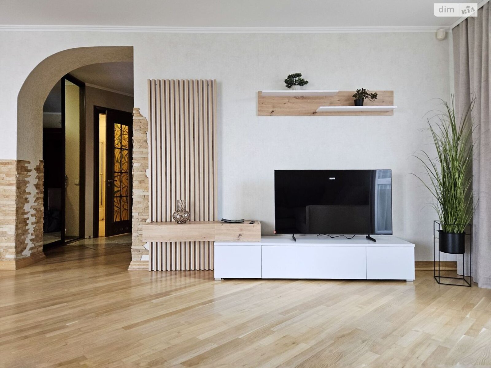 четырехкомнатная квартира в Львове, район Вулька, на ул. Остроградских в аренду на долгий срок помесячно фото 1