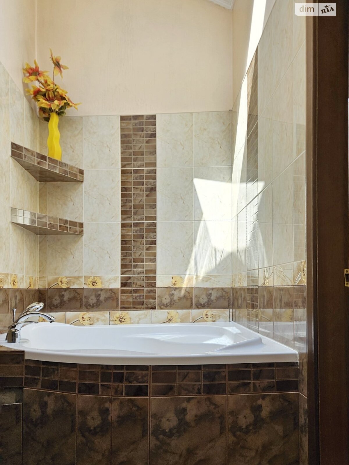 четырехкомнатная квартира в Львове, район Вулька, на ул. Остроградских в аренду на долгий срок помесячно фото 1