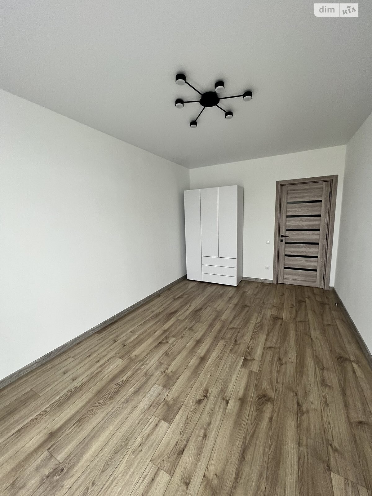 трехкомнатная квартира в Львове, район Вулька, на ул. Стрыйская, кв. 49 в аренду на долгий срок помесячно фото 1 трехкомнатная квартира в Львове, район Вулька, на ул. Стрыйская, кв. 49 в аренду на долгий срок помесячно фото 1