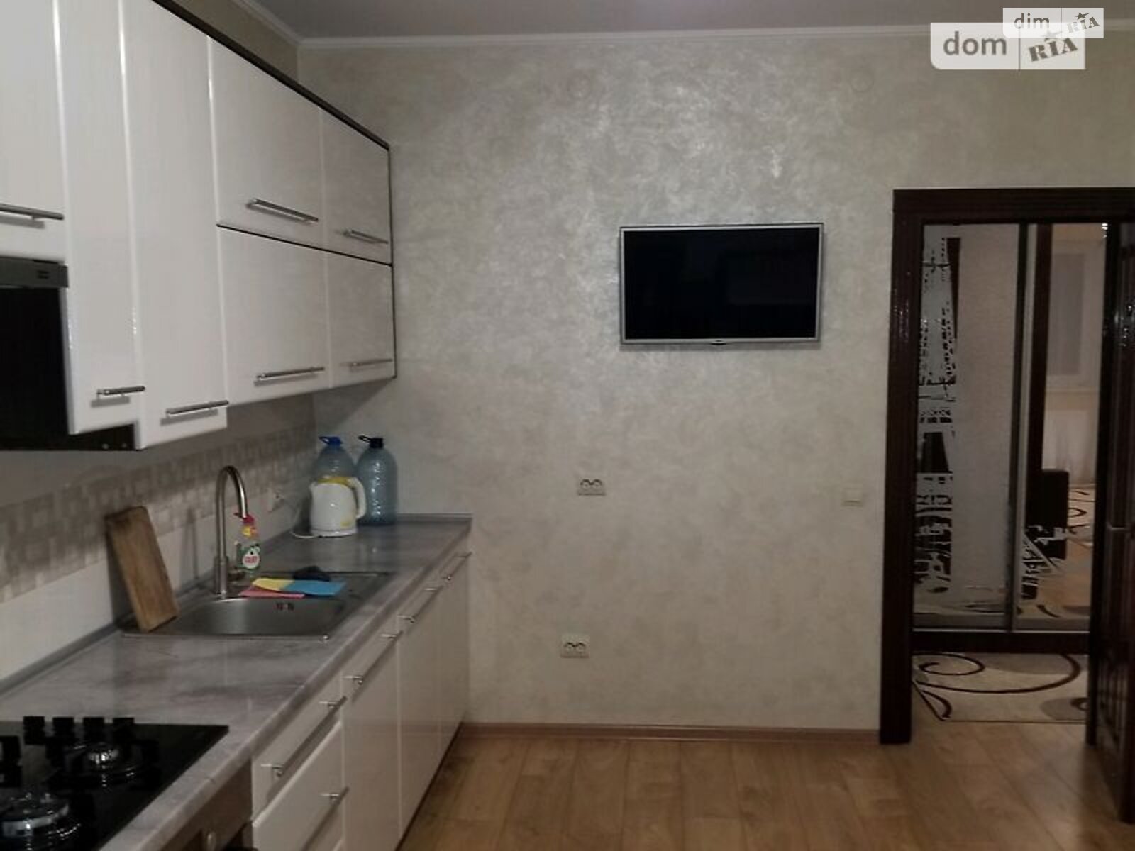 однокомнатная квартира в Львове, район Вулька, на ул. Владимира Великого 22А в аренду на долгий срок помесячно фото 1 однокомнатная квартира в Львове, район Вулька, на ул. Владимира Великого 22А в аренду на долгий срок помесячно фото 1