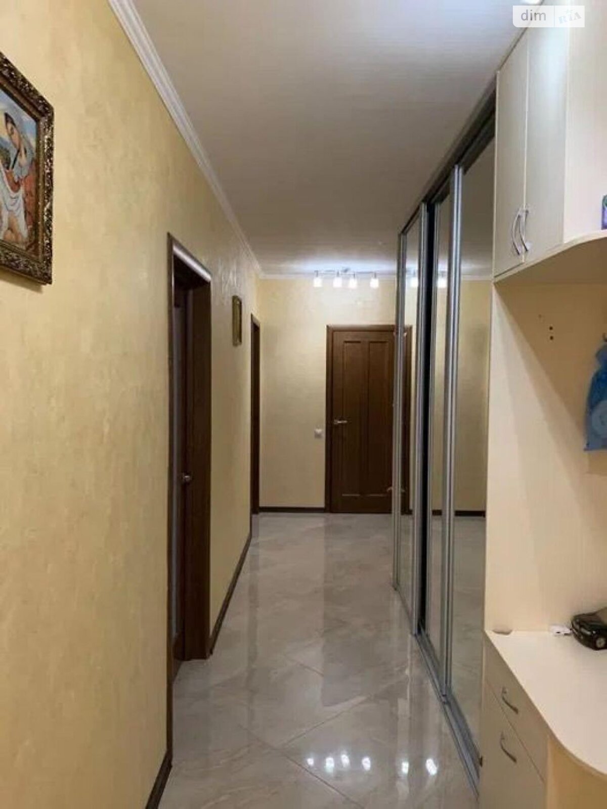 трехкомнатная квартира с ремонтом в Львове, район Вулька, на ул. Княгини Ольги 1 в аренду на долгий срок помесячно фото 1