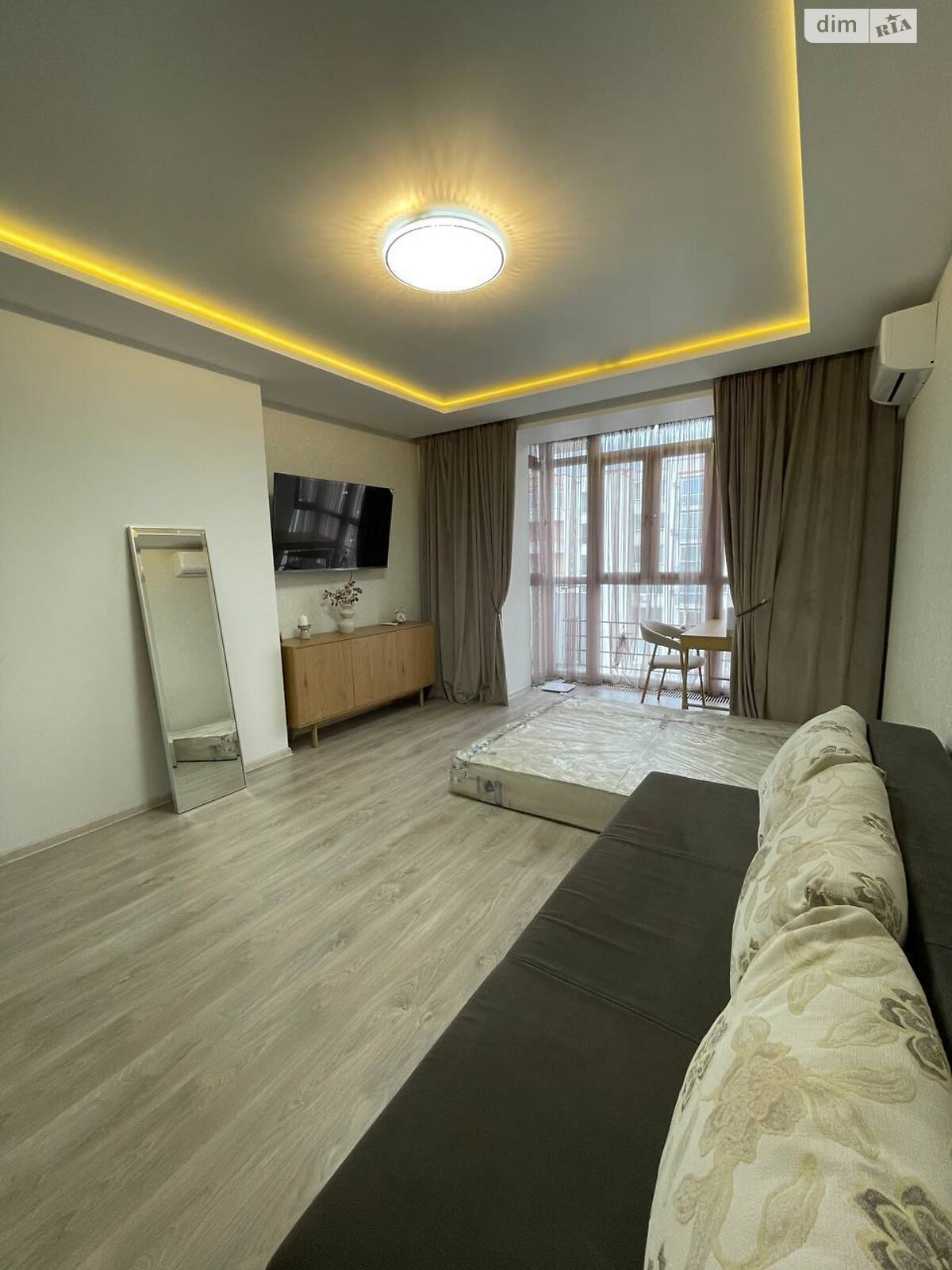 однокомнатная квартира в Львове, район Южный Массив, на ул. Княгини Ольги 122А/7 в аренду на долгий срок помесячно фото 1