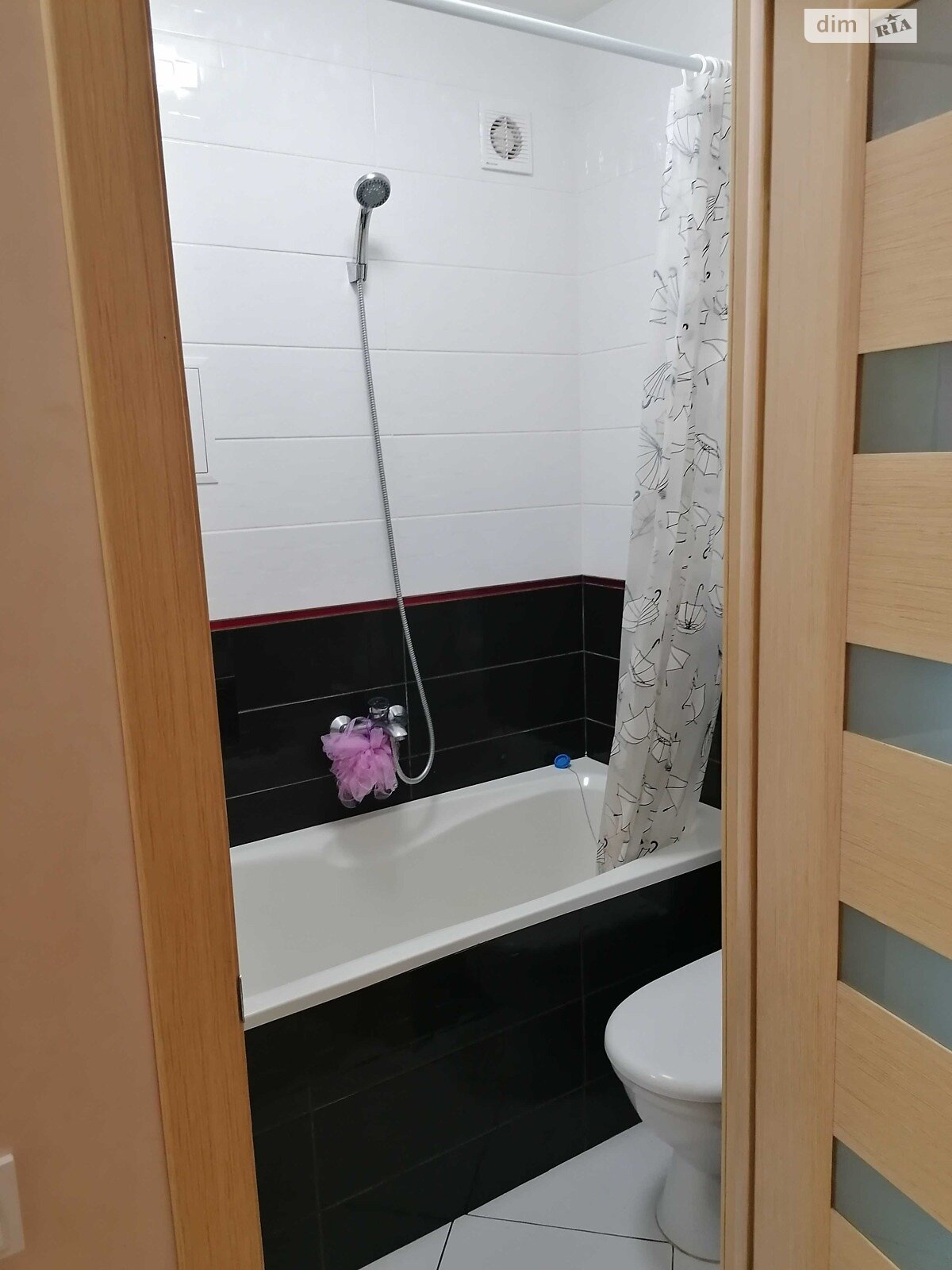 однокомнатная квартира в Львове, район Южный Массив, на ул. Научная 53 в аренду на долгий срок помесячно фото 1 однокомнатная квартира в Львове, район Южный Массив, на ул. Научная 53 в аренду на долгий срок помесячно фото 1