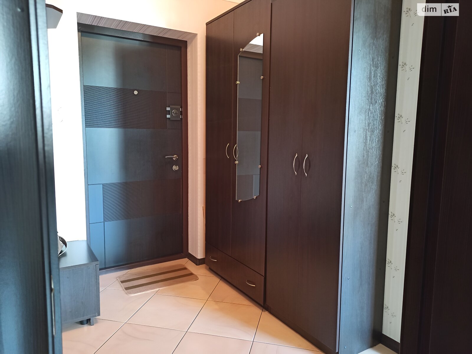 однокімнатна квартира в Львові, район Південний Масив, на вул. Пулюя Івана в довготривалу оренду помісячно фото 1 однокімнатна квартира в Львові, район Південний Масив, на вул. Пулюя Івана в довготривалу оренду помісячно фото 1