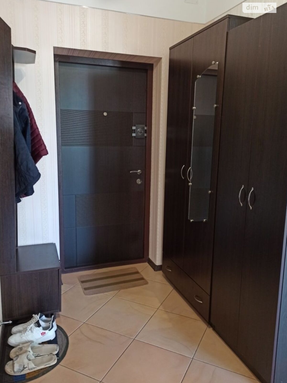 однокімнатна квартира в Львові, район Південний Масив, на вул. Пулюя Івана в довготривалу оренду помісячно фото 1 однокімнатна квартира в Львові, район Південний Масив, на вул. Пулюя Івана в довготривалу оренду помісячно фото 1