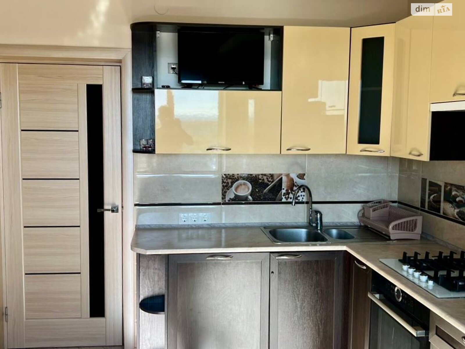 двухкомнатная квартира в Львове, район Южный Массив, на ул. Пулюя Ивана 40 в аренду на долгий срок помесячно фото 1