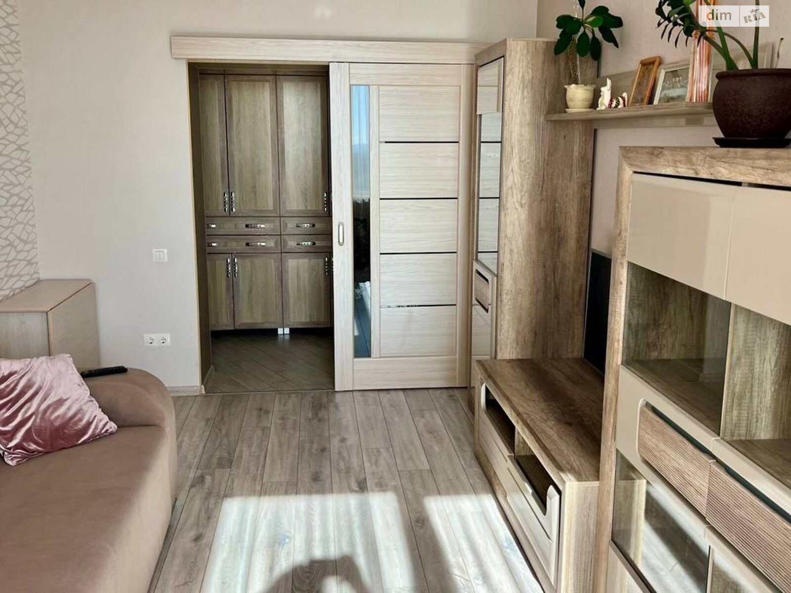 двухкомнатная квартира в Львове, район Южный Массив, на ул. Пулюя Ивана 40 в аренду на долгий срок помесячно фото 1