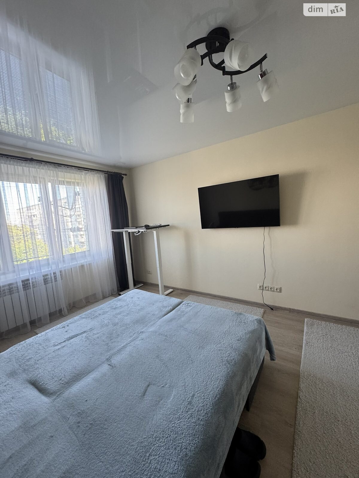 однокімнатна квартира в Львові, район Південний Масив, на вул. Пулюя Івана 12 в довготривалу оренду помісячно фото 1