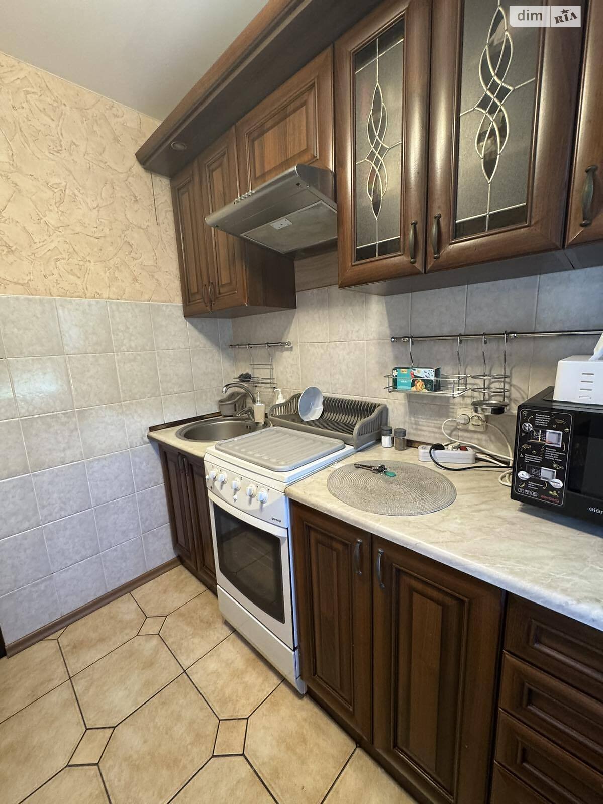 однокімнатна квартира в Львові, район Південний Масив, на вул. Пулюя Івана 12 в довготривалу оренду помісячно фото 1