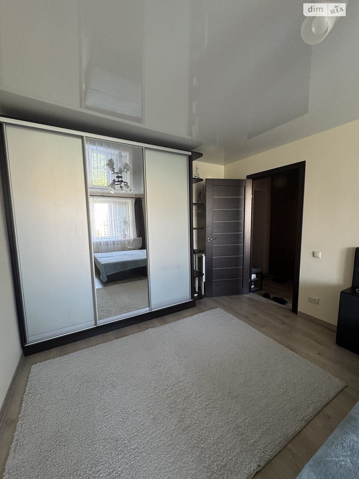 однокімнатна квартира в Львові, район Південний Масив, на вул. Пулюя Івана 12 в довготривалу оренду помісячно фото 1
