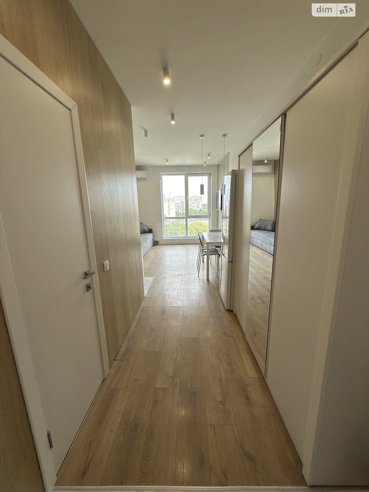 однокомнатная квартира с ремонтом в Львове, район Южный Массив, на ул. Трускавецкая 2А в аренду на долгий срок помесячно фото 1 однокомнатная квартира с ремонтом в Львове, район Южный Массив, на ул. Трускавецкая 2А в аренду на долгий срок помесячно фото 1