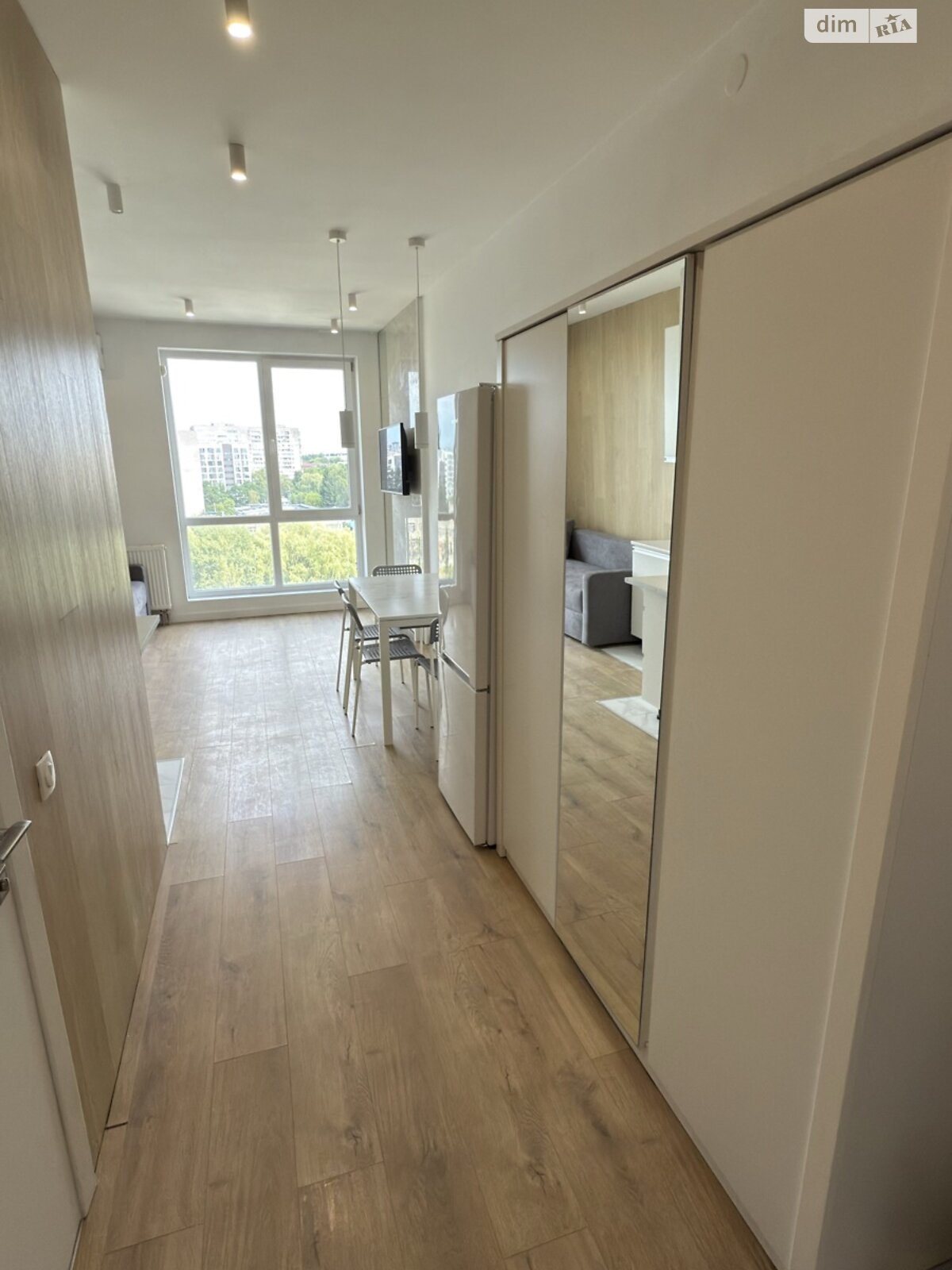 однокомнатная квартира с ремонтом в Львове, район Южный Массив, на ул. Трускавецкая 2А в аренду на долгий срок помесячно фото 1 однокомнатная квартира с ремонтом в Львове, район Южный Массив, на ул. Трускавецкая 2А в аренду на долгий срок помесячно фото 1