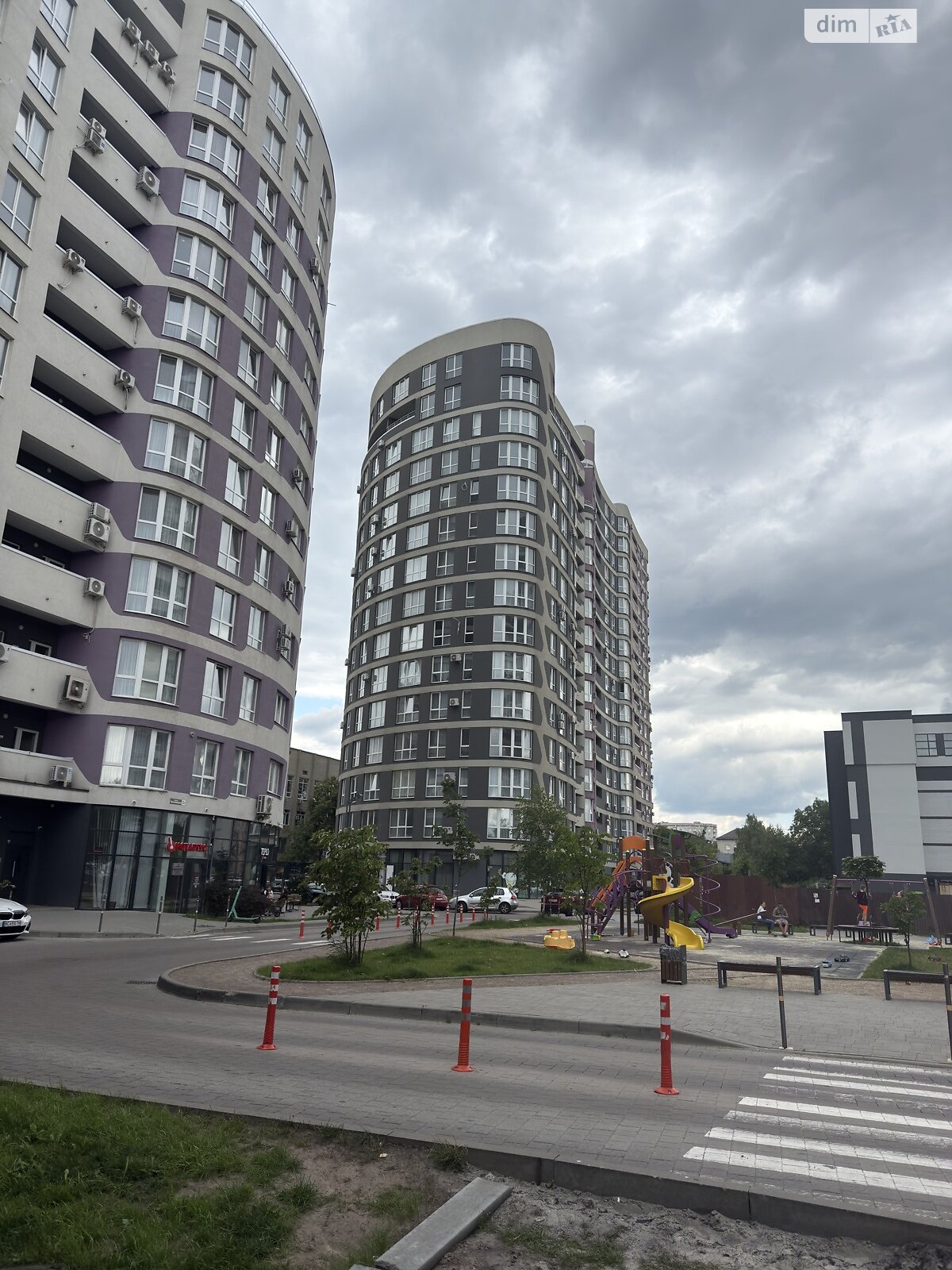 однокомнатная квартира с ремонтом в Львове, район Южный Массив, на ул. Трускавецкая 2А в аренду на долгий срок помесячно фото 1 однокомнатная квартира с ремонтом в Львове, район Южный Массив, на ул. Трускавецкая 2А в аренду на долгий срок помесячно фото 1