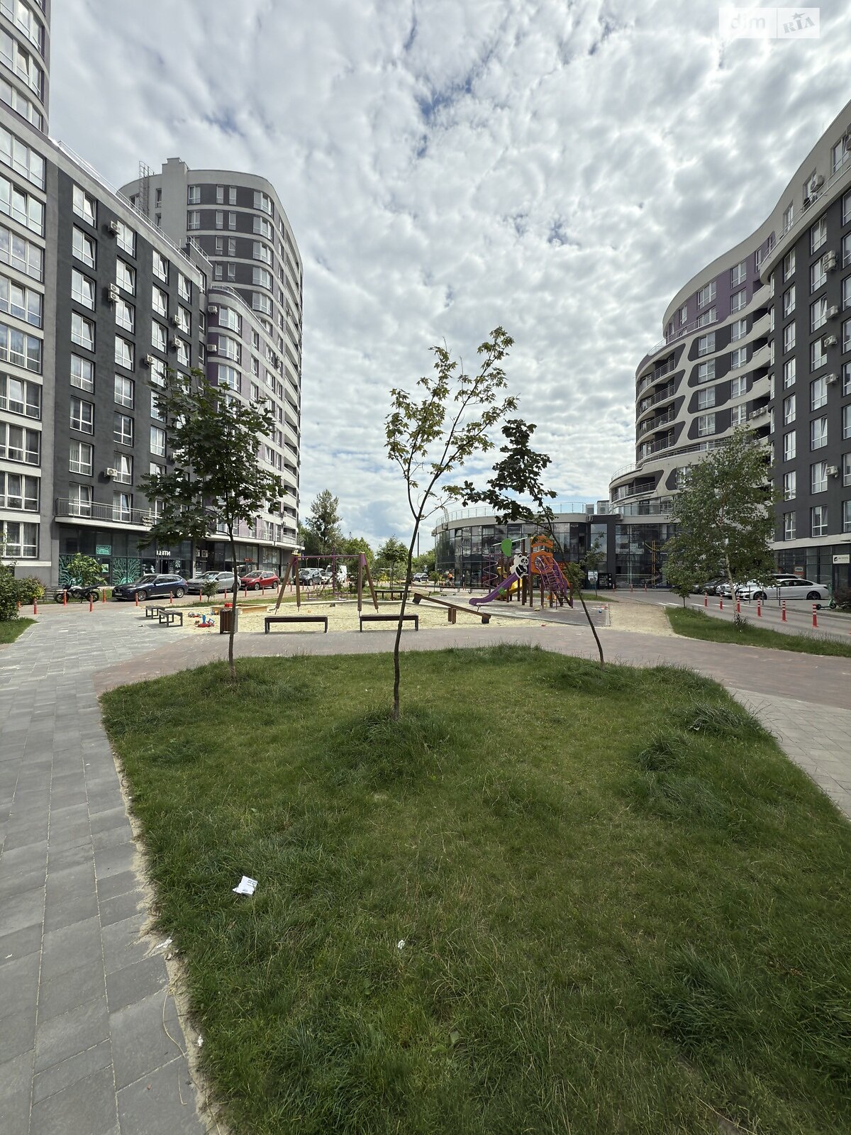 однокомнатная квартира с ремонтом в Львове, район Южный Массив, на ул. Трускавецкая 2А в аренду на долгий срок помесячно фото 1 однокомнатная квартира с ремонтом в Львове, район Южный Массив, на ул. Трускавецкая 2А в аренду на долгий срок помесячно фото 1