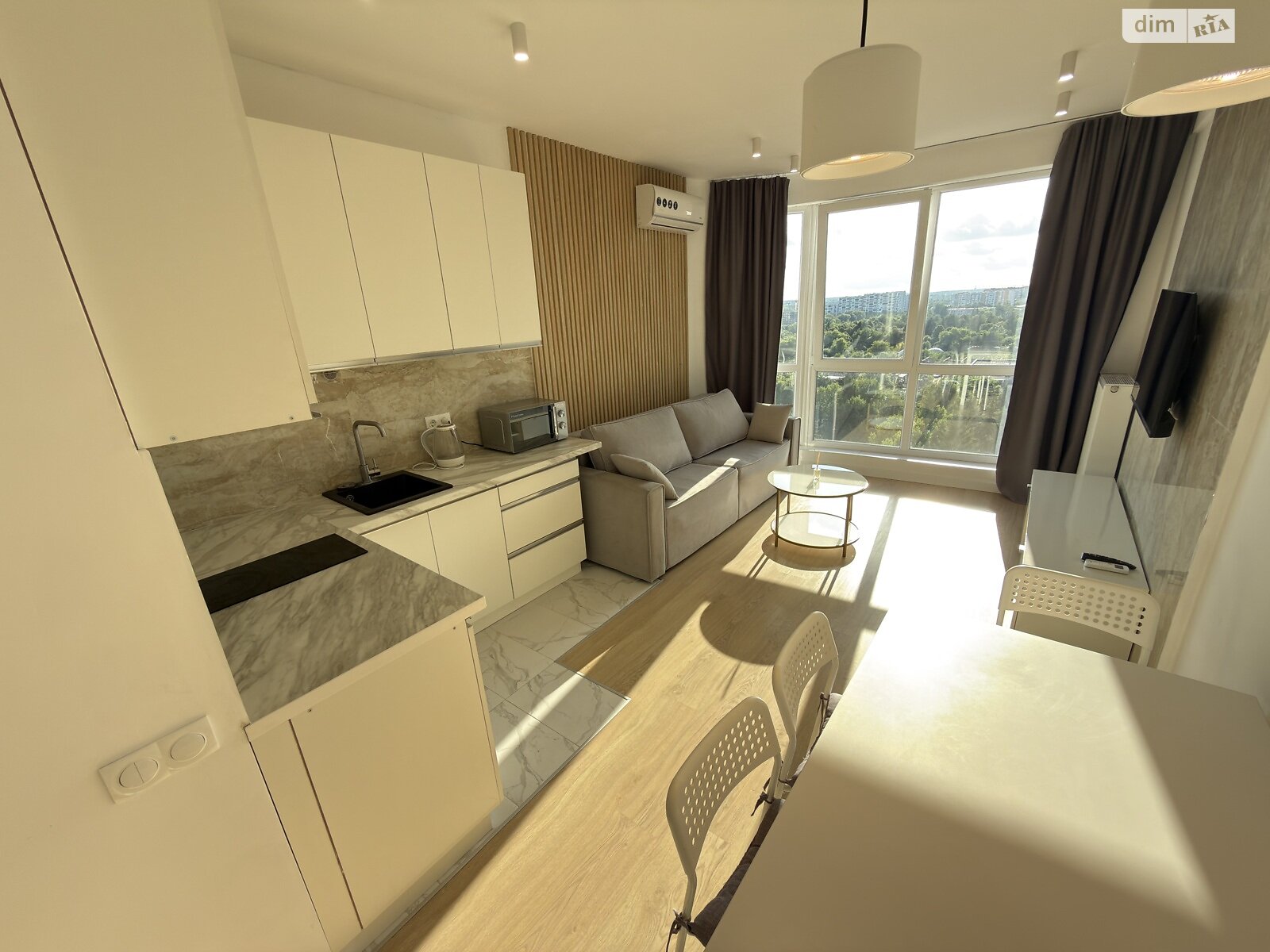 однокомнатная квартира с ремонтом в Львове, район Южный Массив, на ул. Трускавецкая в аренду на долгий срок помесячно фото 1 однокомнатная квартира с ремонтом в Львове, район Южный Массив, на ул. Трускавецкая в аренду на долгий срок помесячно фото 1