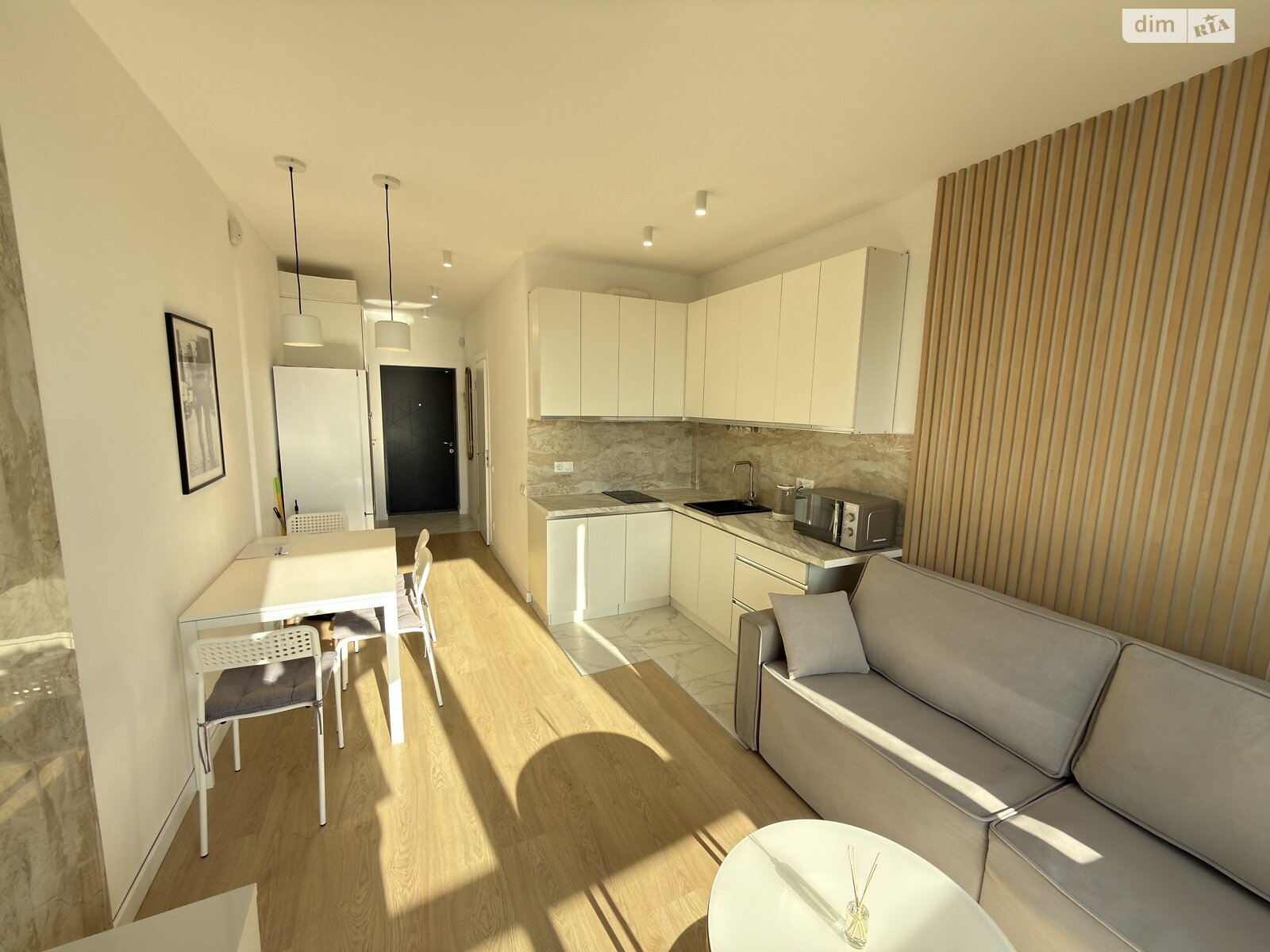 однокомнатная квартира с ремонтом в Львове, район Южный Массив, на ул. Трускавецкая в аренду на долгий срок помесячно фото 1 однокомнатная квартира с ремонтом в Львове, район Южный Массив, на ул. Трускавецкая в аренду на долгий срок помесячно фото 1