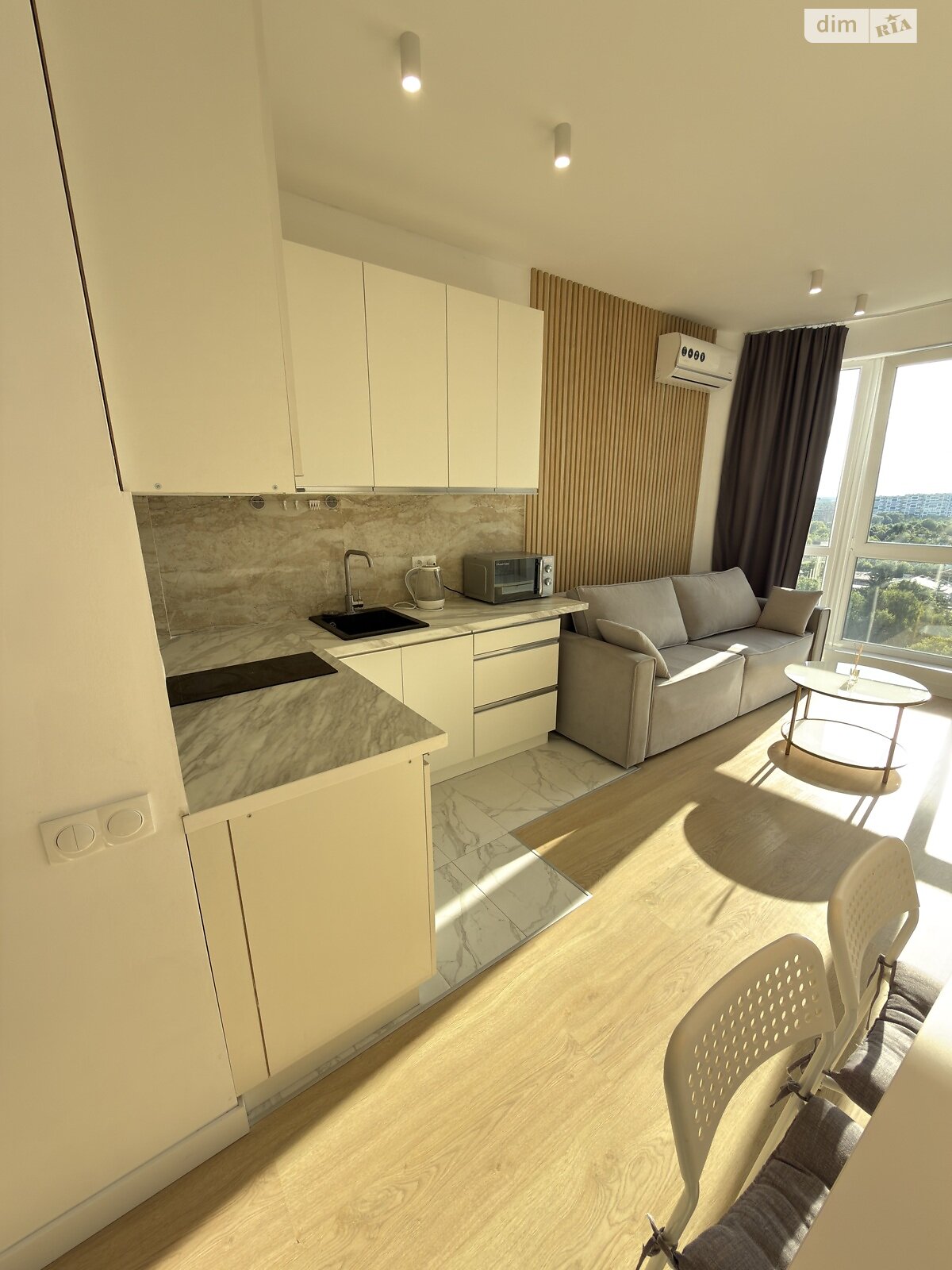 однокомнатная квартира с ремонтом в Львове, район Южный Массив, на ул. Трускавецкая в аренду на долгий срок помесячно фото 1 однокомнатная квартира с ремонтом в Львове, район Южный Массив, на ул. Трускавецкая в аренду на долгий срок помесячно фото 1