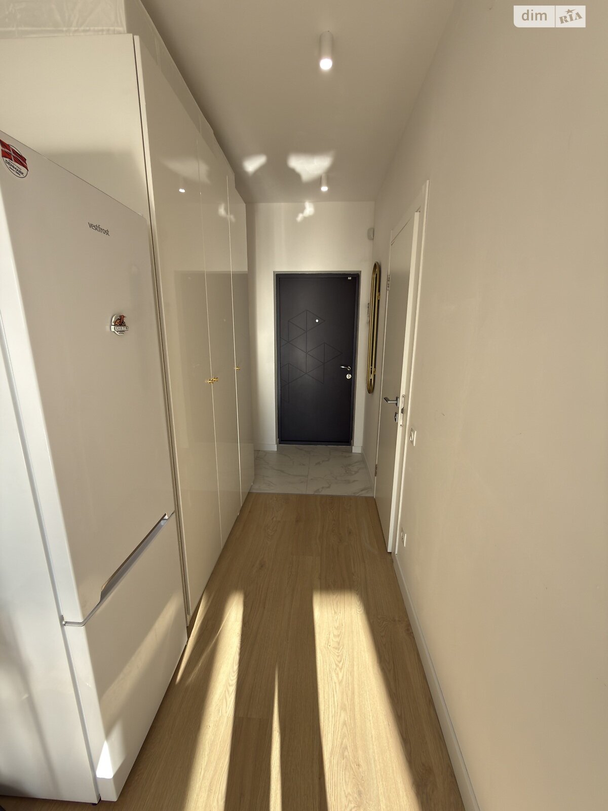 однокомнатная квартира с ремонтом в Львове, район Южный Массив, на ул. Трускавецкая в аренду на долгий срок помесячно фото 1 однокомнатная квартира с ремонтом в Львове, район Южный Массив, на ул. Трускавецкая в аренду на долгий срок помесячно фото 1