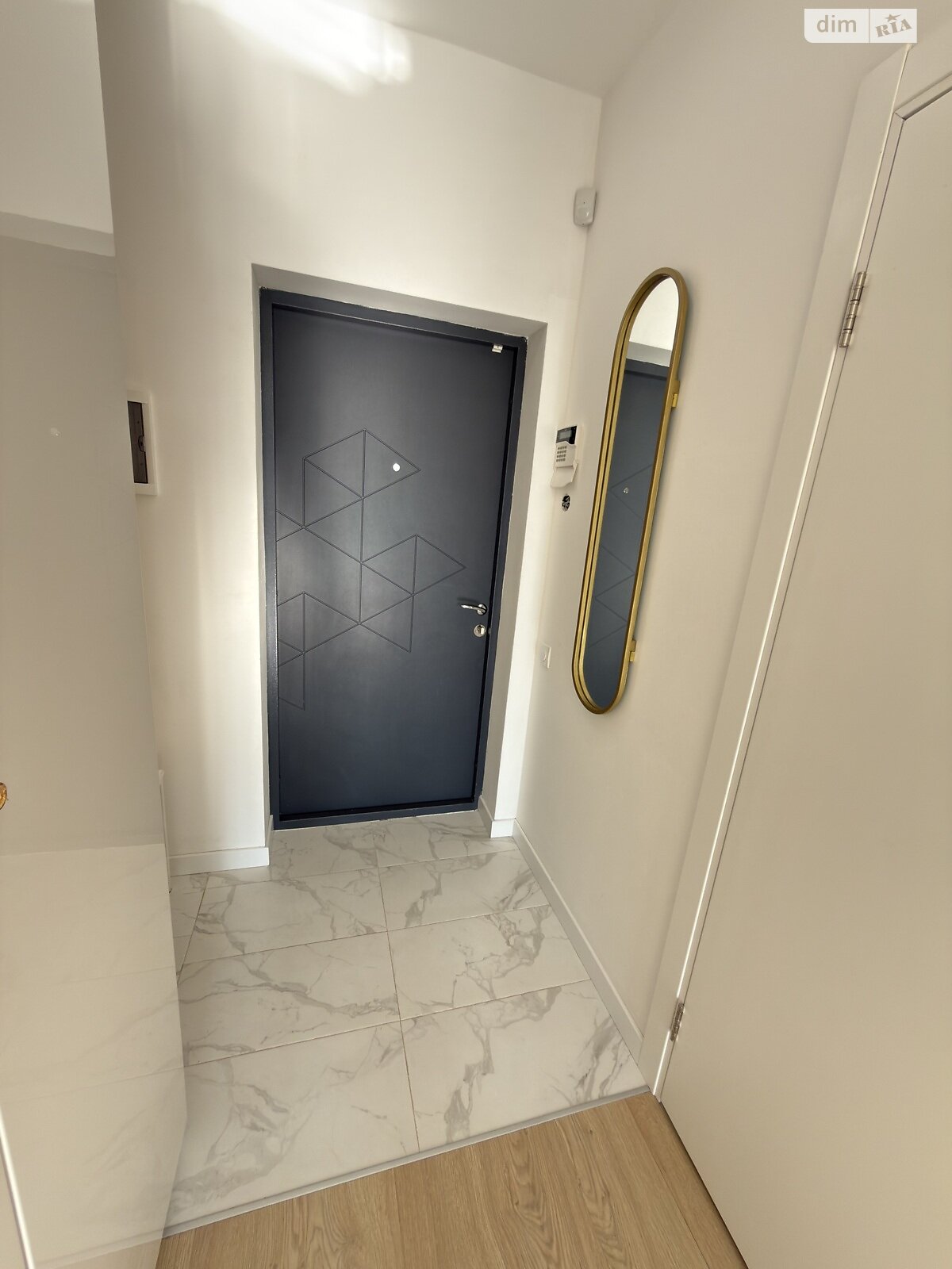 однокомнатная квартира с ремонтом в Львове, район Южный Массив, на ул. Трускавецкая в аренду на долгий срок помесячно фото 1 однокомнатная квартира с ремонтом в Львове, район Южный Массив, на ул. Трускавецкая в аренду на долгий срок помесячно фото 1