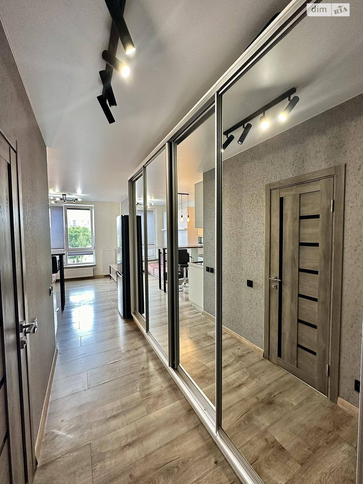 однокімнатна квартира в Львові, район Південний Масив, на вул. Трускавецька в довготривалу оренду помісячно фото 1 однокімнатна квартира в Львові, район Південний Масив, на вул. Трускавецька в довготривалу оренду помісячно фото 1