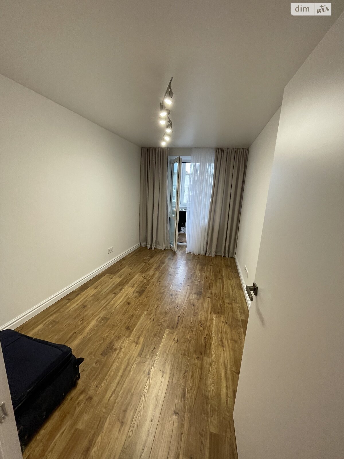 двухкомнатная квартира в Львове, район Зализнычный, на ул. Петлюры Симона 4 в аренду на долгий срок помесячно фото 1