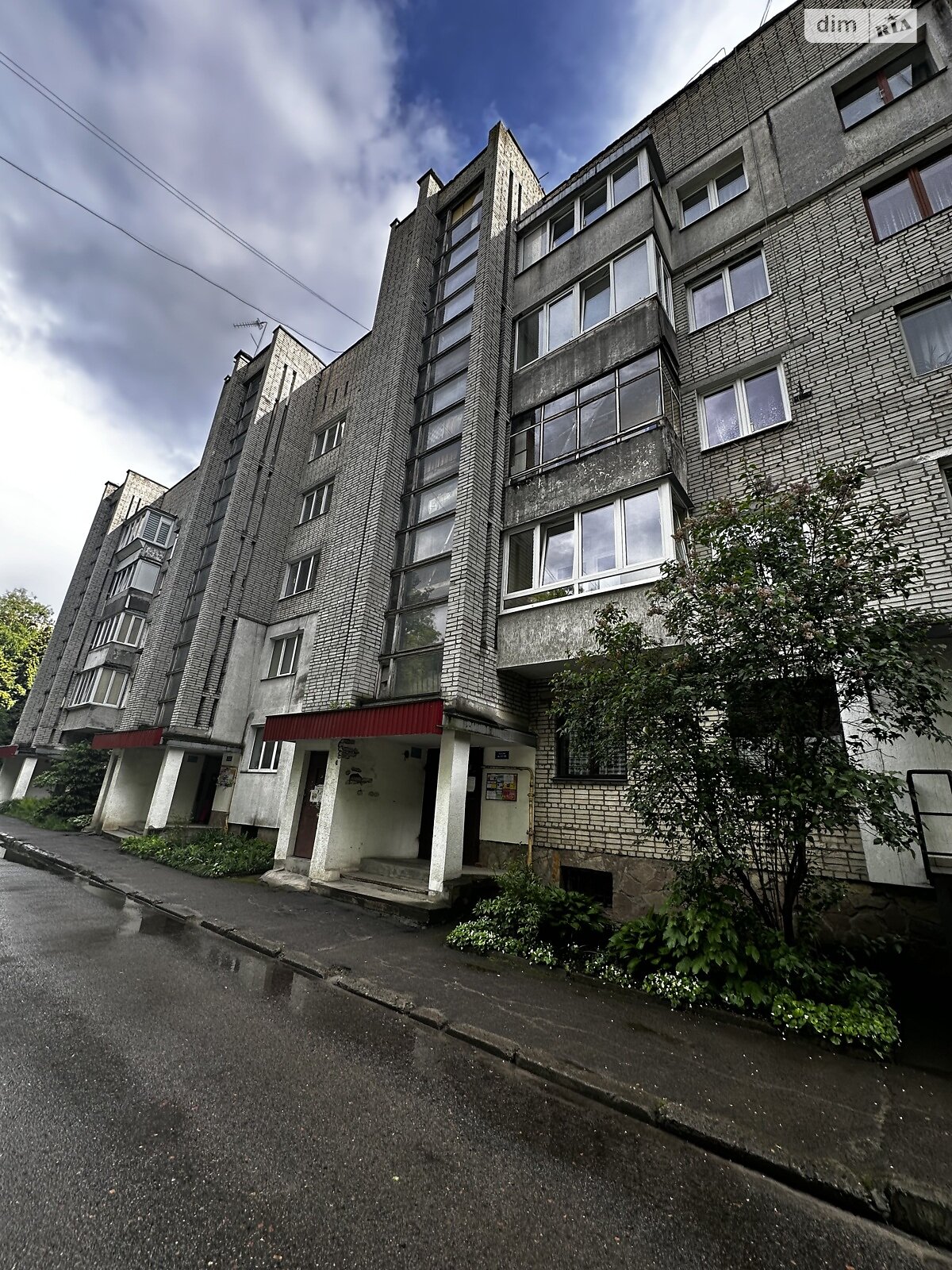 трехкомнатная квартира в Львове, район Зализнычный, на ул. Евгения Патона 13 в аренду на долгий срок помесячно фото 1 трехкомнатная квартира в Львове, район Зализнычный, на ул. Евгения Патона 13 в аренду на долгий срок помесячно фото 1