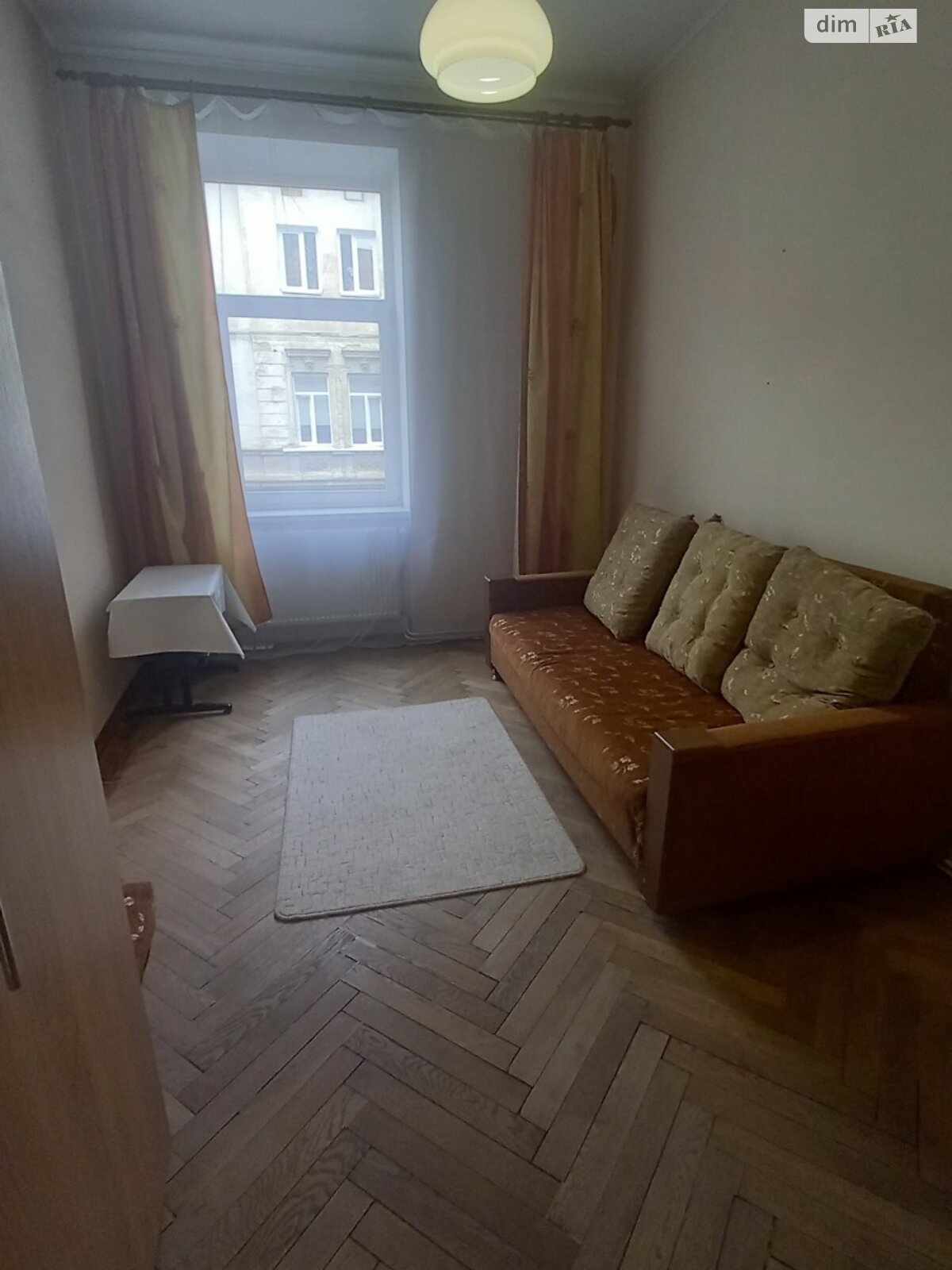 однокімнатна квартира в Львові, район Залізничний, на вул. Головацького 11 в довготривалу оренду помісячно фото 1 однокімнатна квартира в Львові, район Залізничний, на вул. Головацького 11 в довготривалу оренду помісячно фото 1