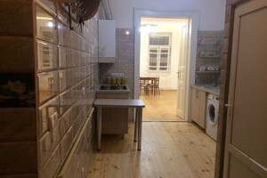 двокімнатна квартира з меблями в Львові, район Залізничний, на пл. Липнева в довготривалу оренду помісячно фото 2