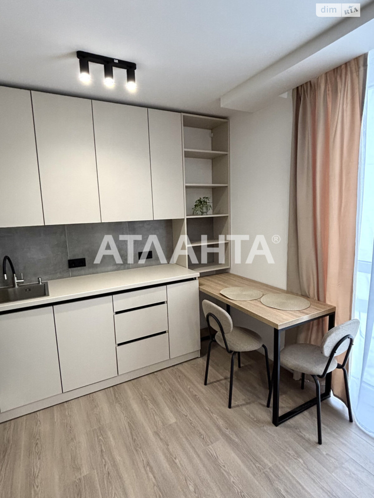 однокомнатная квартира в Львове, район Зализнычный, на ул. Рудненская в аренду на долгий срок помесячно фото 1