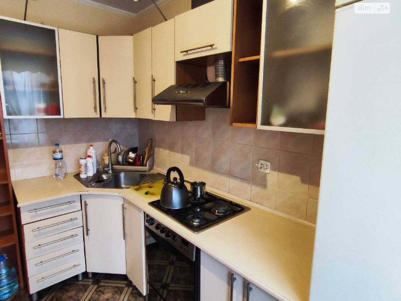 двокімнатна квартира в Львові, район Замарстинів, на вул. Гетьмана Івана Мазепи в довготривалу оренду помісячно фото 1