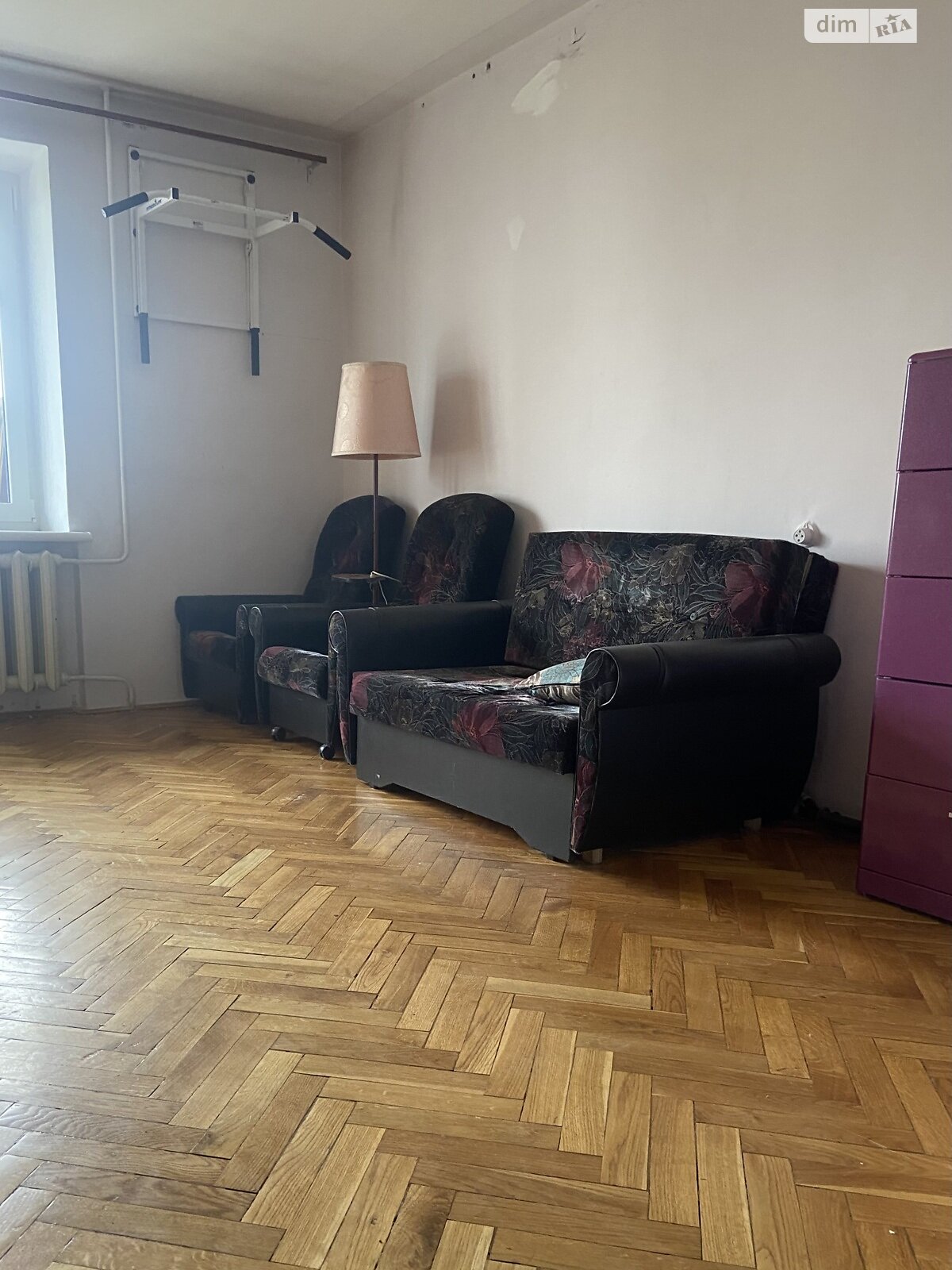 трикімнатна квартира в Львові, район Замарстинів, на вул. Хвильового Миколи 29 в довготривалу оренду помісячно фото 1