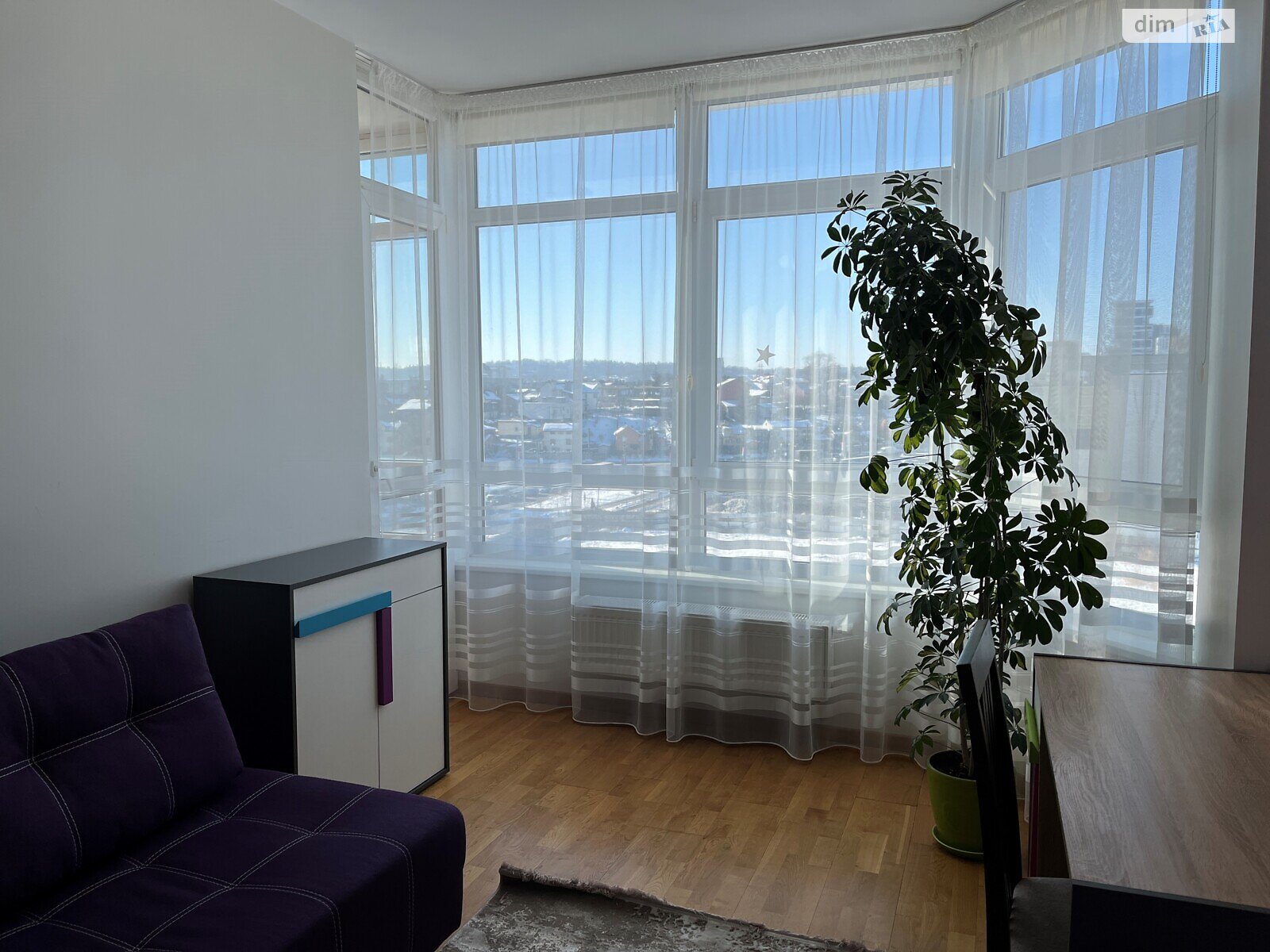 трехкомнатная квартира в Львове, район Замарстынов, на ул. Инструментальная 45 в аренду на долгий срок помесячно фото 1