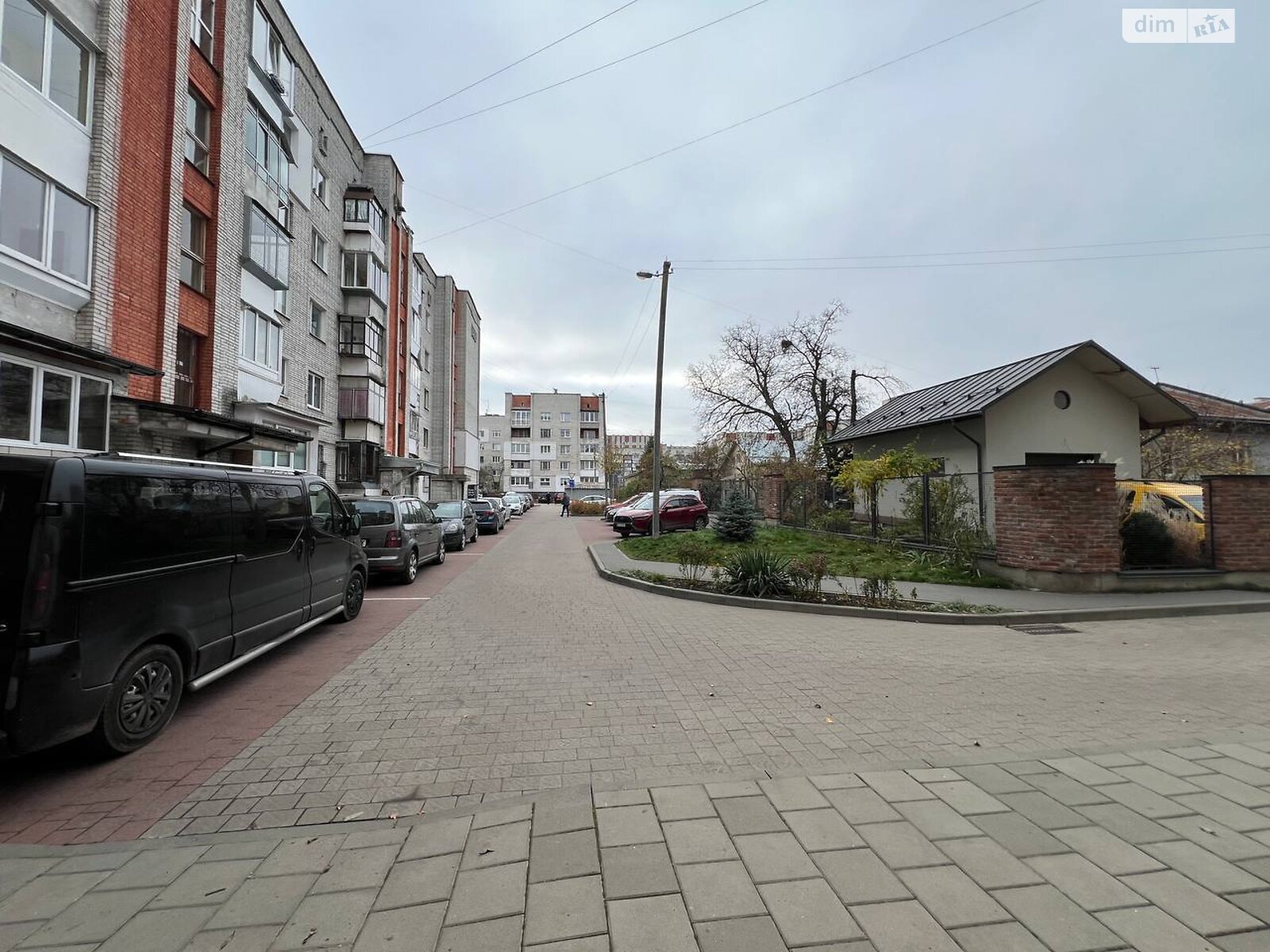 однокімнатна квартира в Львові, район Замарстинів, на вул. Селянська 12 в довготривалу оренду помісячно фото 1 однокімнатна квартира в Львові, район Замарстинів, на вул. Селянська 12 в довготривалу оренду помісячно фото 1