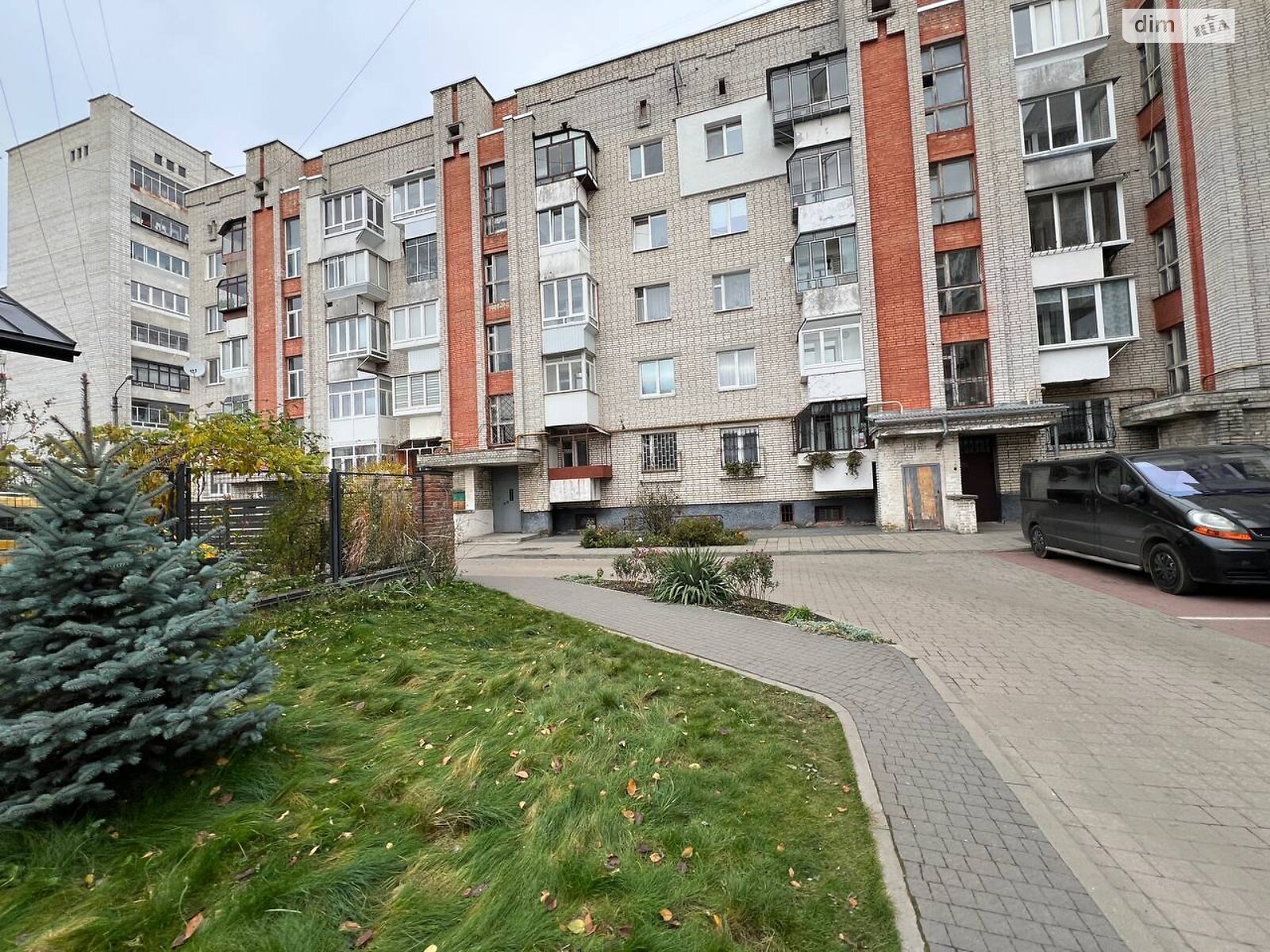 однокімнатна квартира в Львові, район Замарстинів, на вул. Селянська 12 в довготривалу оренду помісячно фото 1 однокімнатна квартира в Львові, район Замарстинів, на вул. Селянська 12 в довготривалу оренду помісячно фото 1