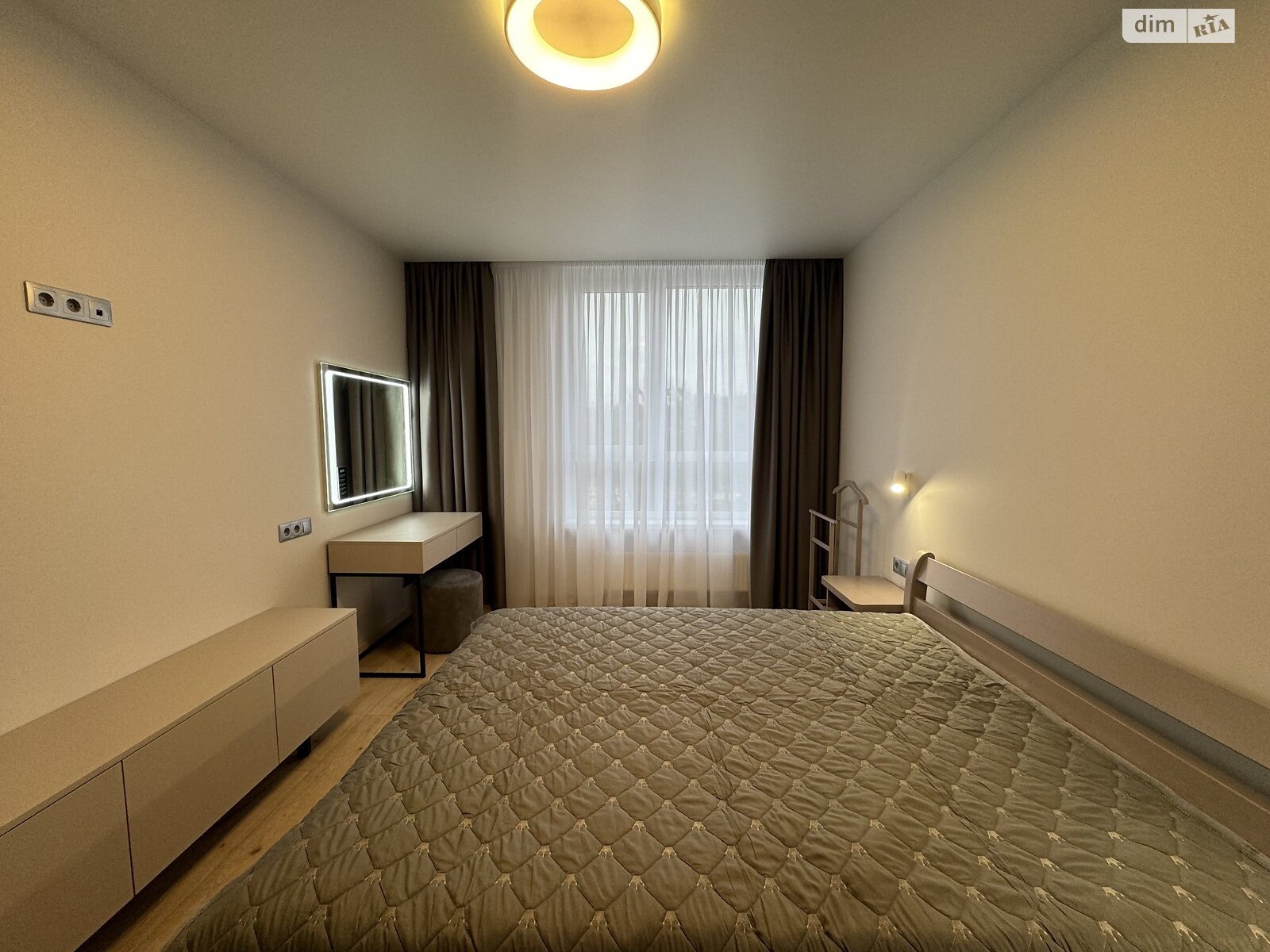 однокомнатная квартира в Львове, район Замарстынов, на ул. Линкольна Авраама 4 в аренду на долгий срок помесячно фото 1