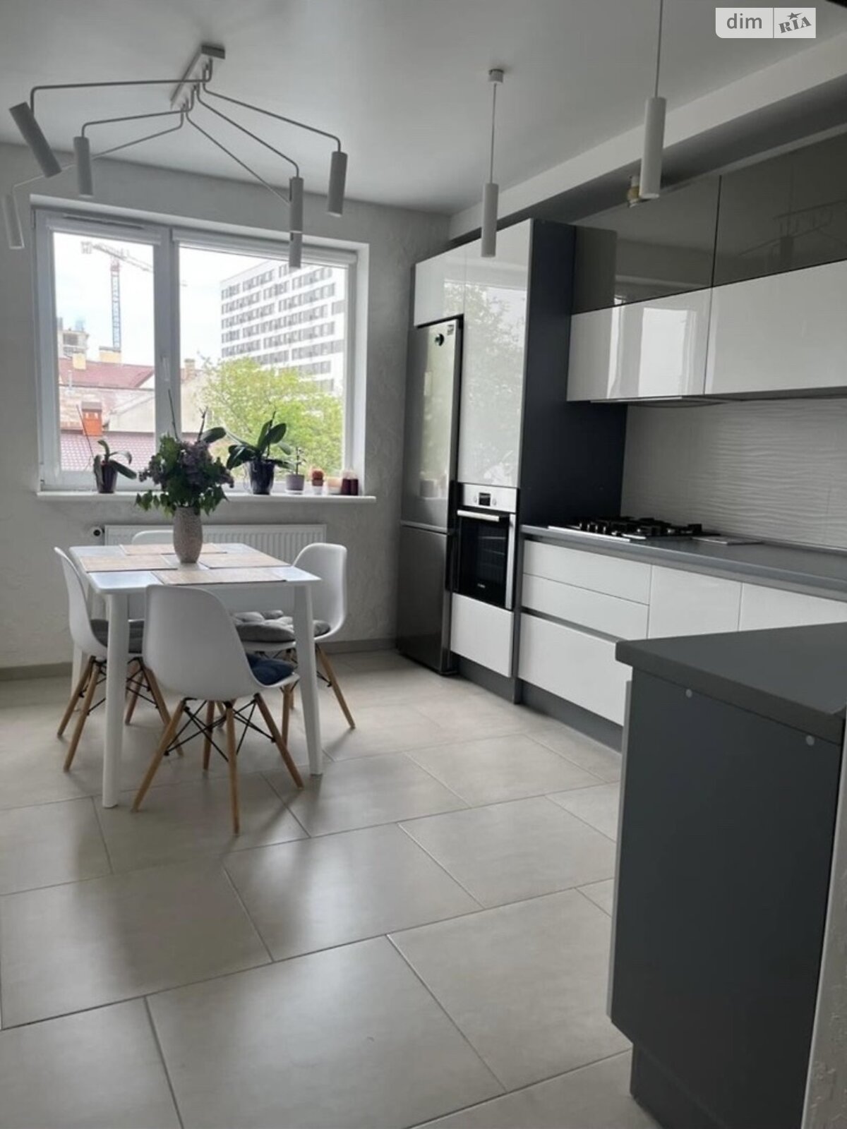 двокімнатна квартира в Львові, район Замарстинів, на вул. Міртова 7 в довготривалу оренду помісячно фото 1