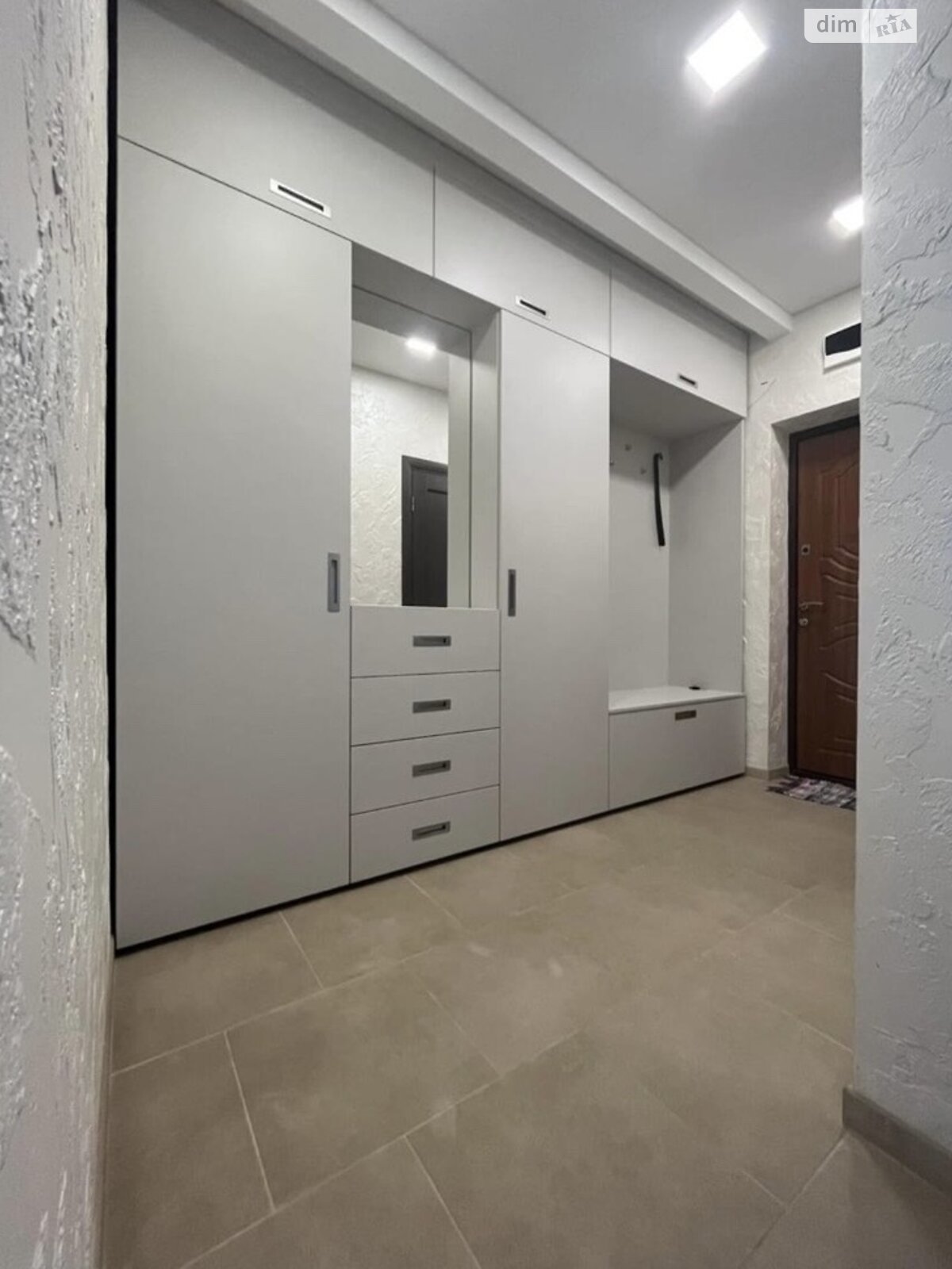 двокімнатна квартира в Львові, район Замарстинів, на вул. Міртова 7 в довготривалу оренду помісячно фото 1