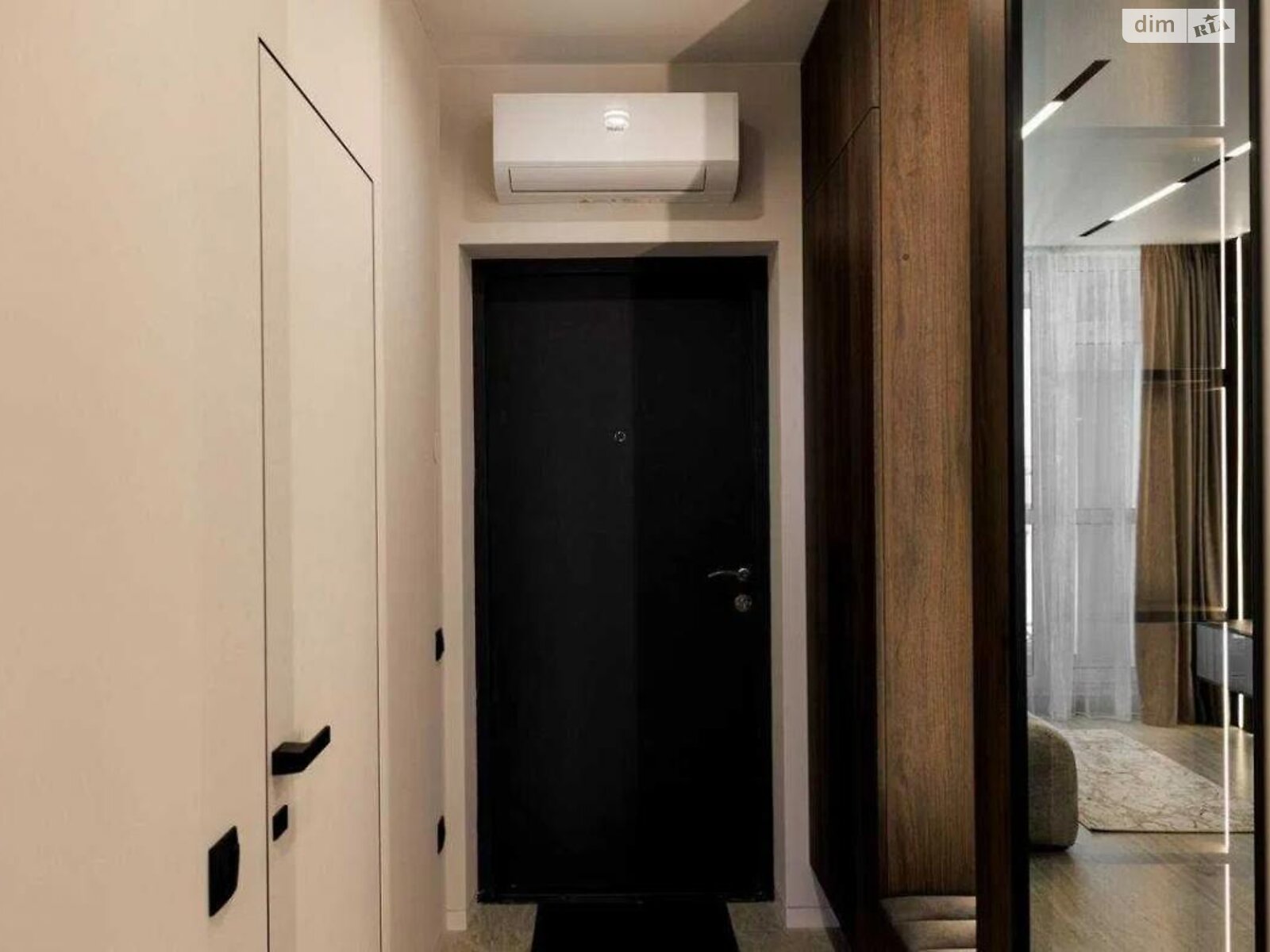 однокомнатная квартира в Львове, район Замарстынов, на ул. Вячеслава Липинского в аренду на долгий срок помесячно фото 1