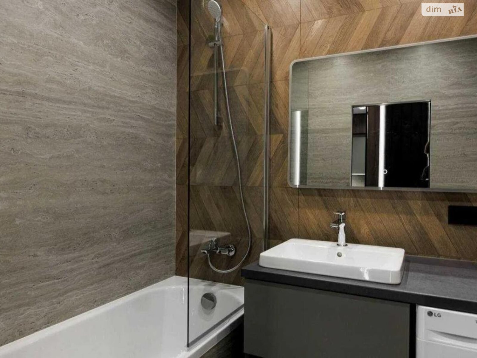 однокомнатная квартира в Львове, район Замарстынов, на ул. Вячеслава Липинского в аренду на долгий срок помесячно фото 1