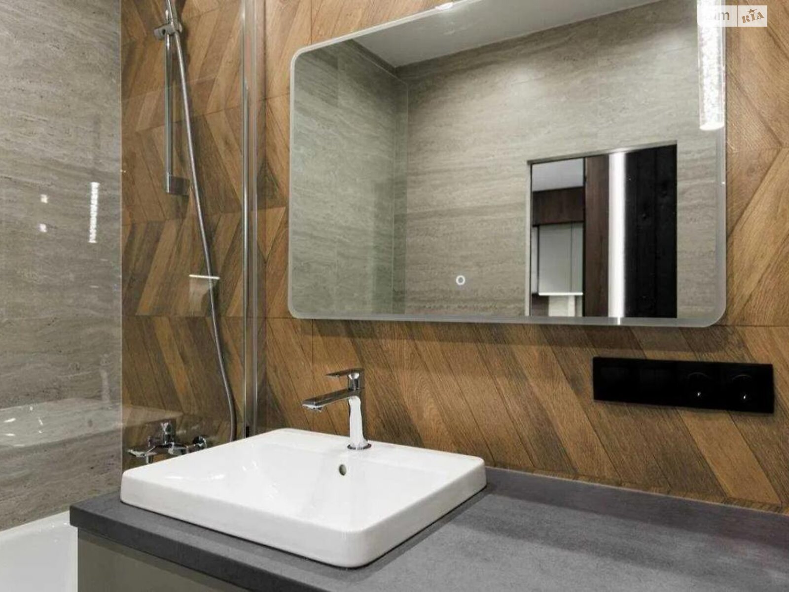 однокомнатная квартира в Львове, район Замарстынов, на ул. Вячеслава Липинского в аренду на долгий срок помесячно фото 1