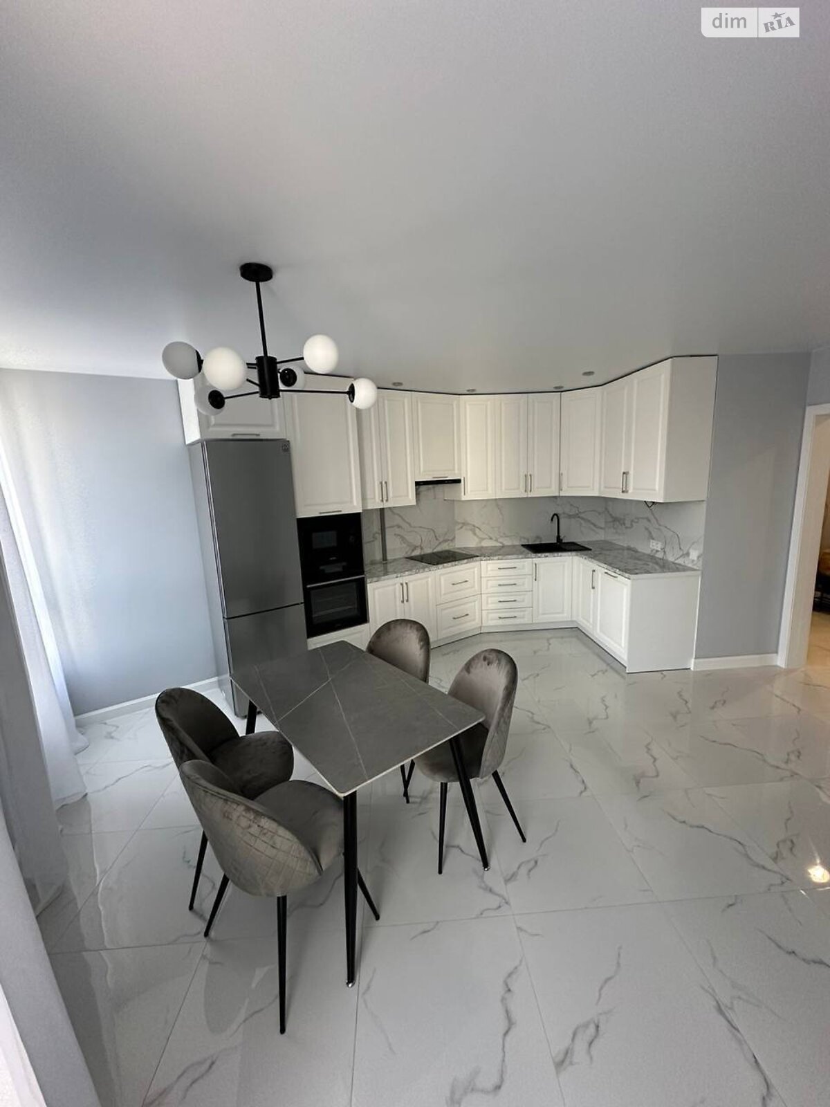 однокімнатна квартира в Львові, район Замарстинів, на вул. Замарстинівська в довготривалу оренду помісячно фото 1 однокімнатна квартира в Львові, район Замарстинів, на вул. Замарстинівська в довготривалу оренду помісячно фото 1