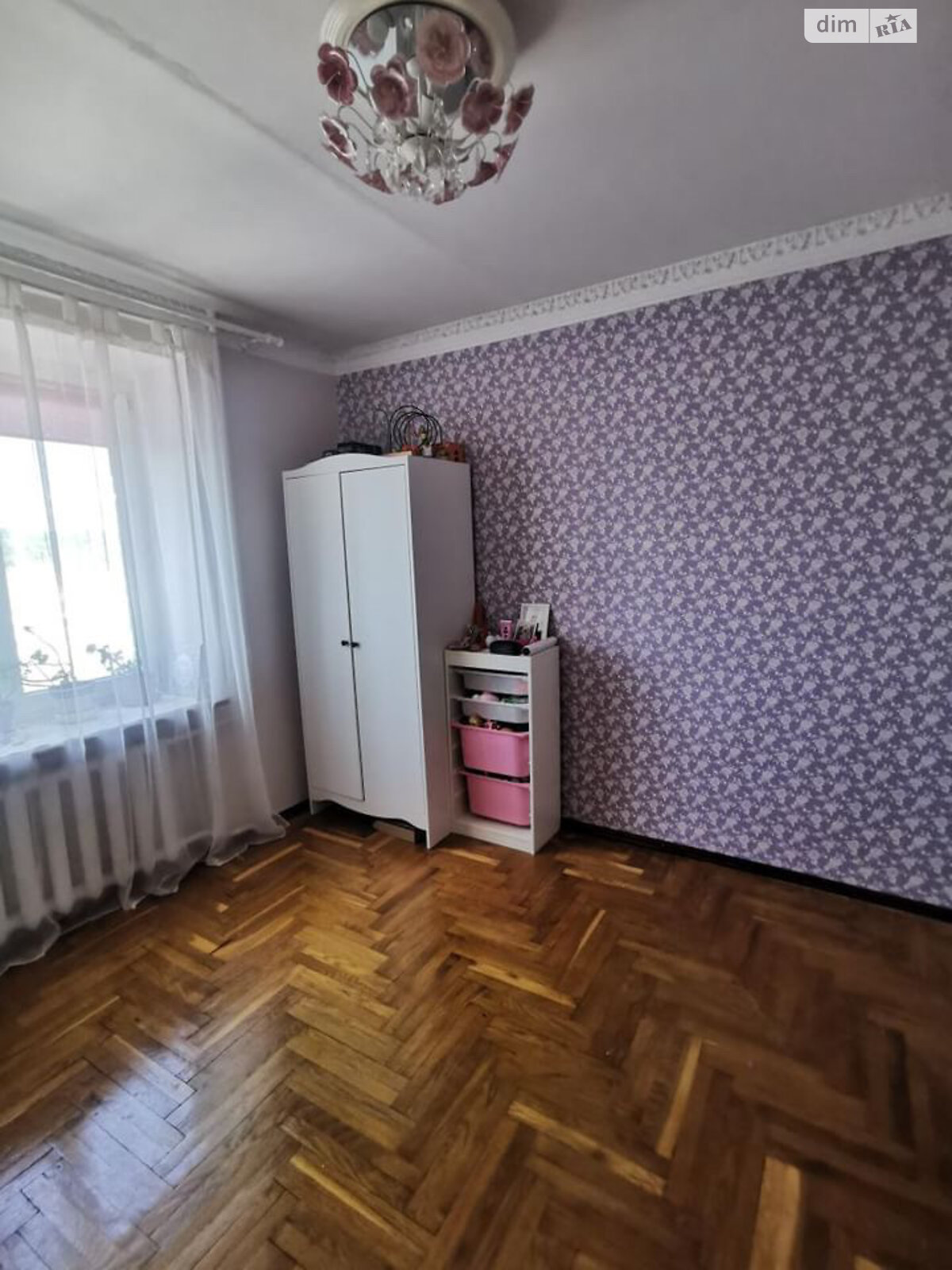 трехкомнатная квартира в Львове, район Збоища, на ул. Щурата 8 в аренду на долгий срок помесячно фото 1 трехкомнатная квартира в Львове, район Збоища, на ул. Щурата 8 в аренду на долгий срок помесячно фото 1